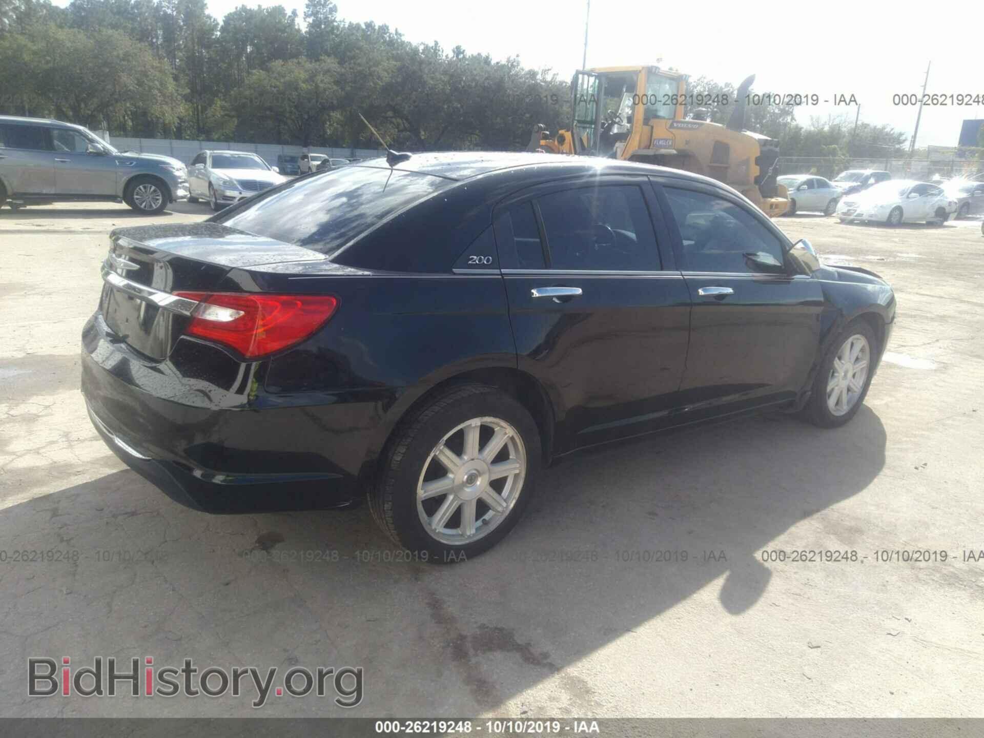 2012 CHRYSLER 200 - VIN: 1C3CCBCG7CN258178 - Фото 4
