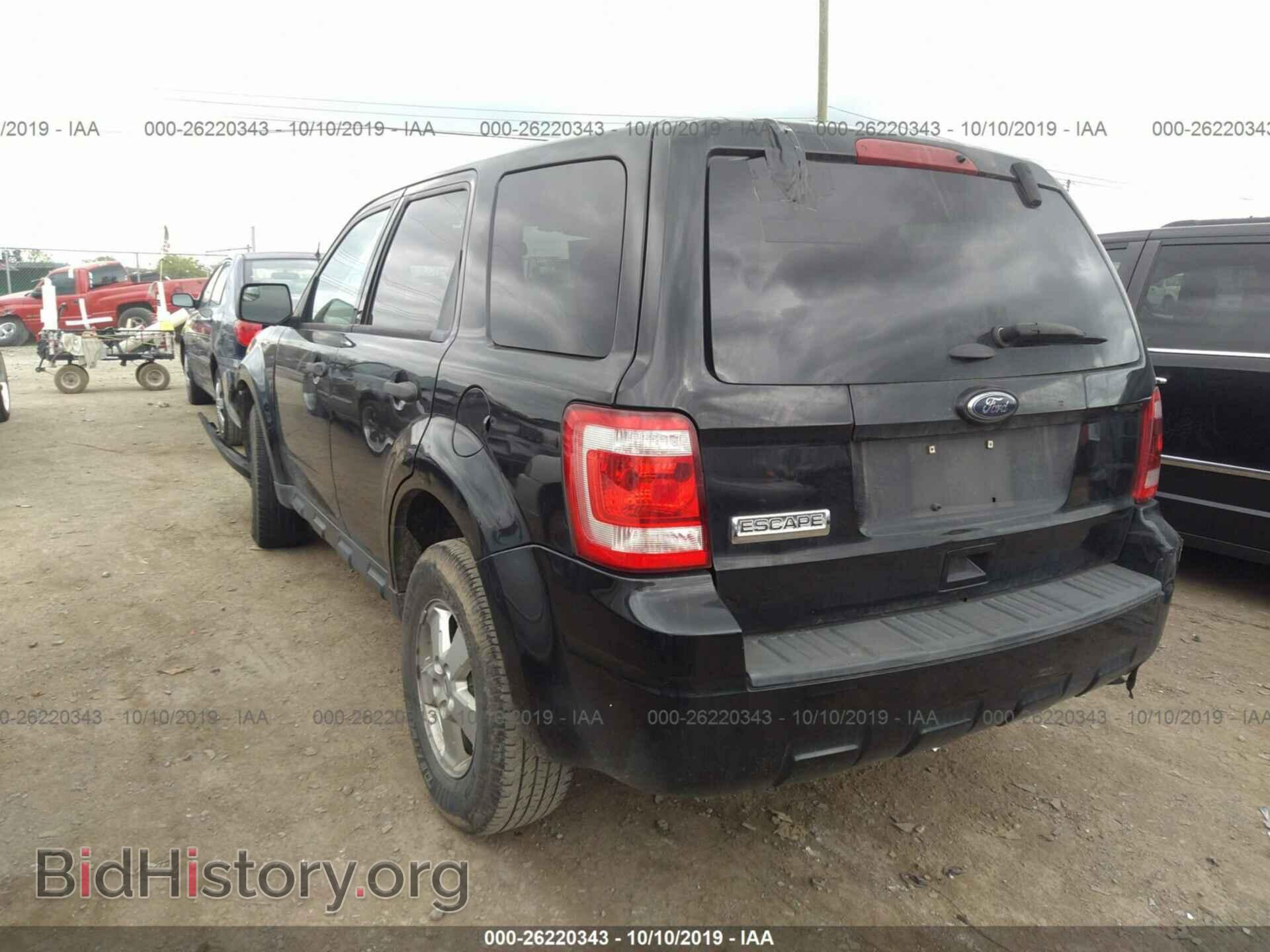 2011 FORD ESCAPE - VIN: 1FMCU0C77BKA75968 - Фото 3
