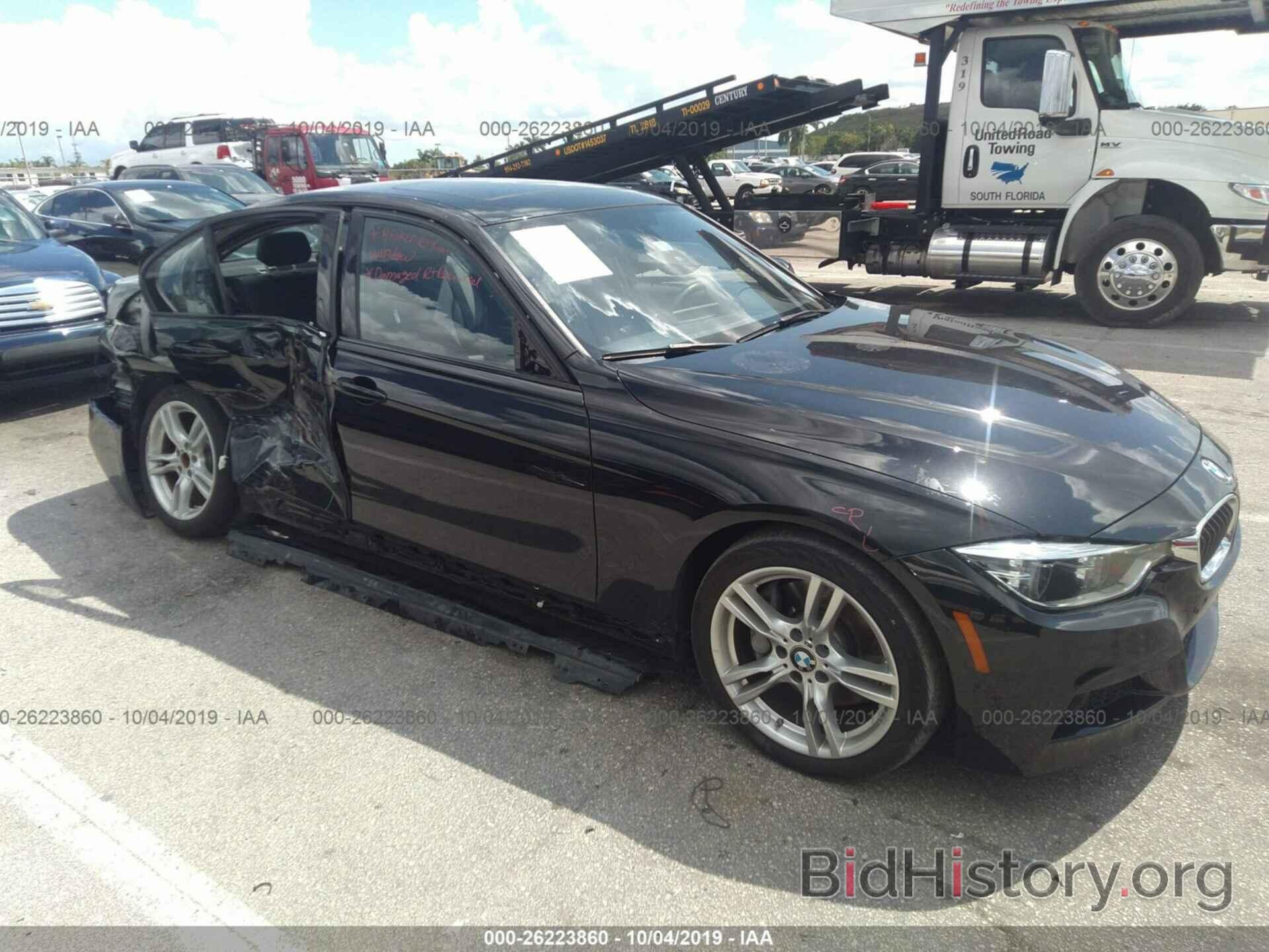 Photo WBA8B9G37HNU51987 - BMW 330 2017