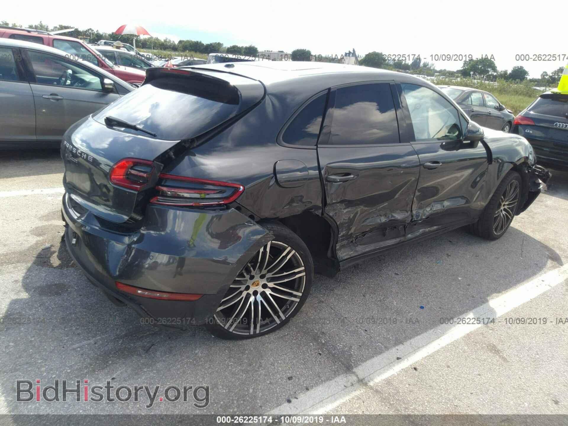 2017 PORSCHE MACAN - VIN: WP1AA2A58HLB03425 - Photo 4