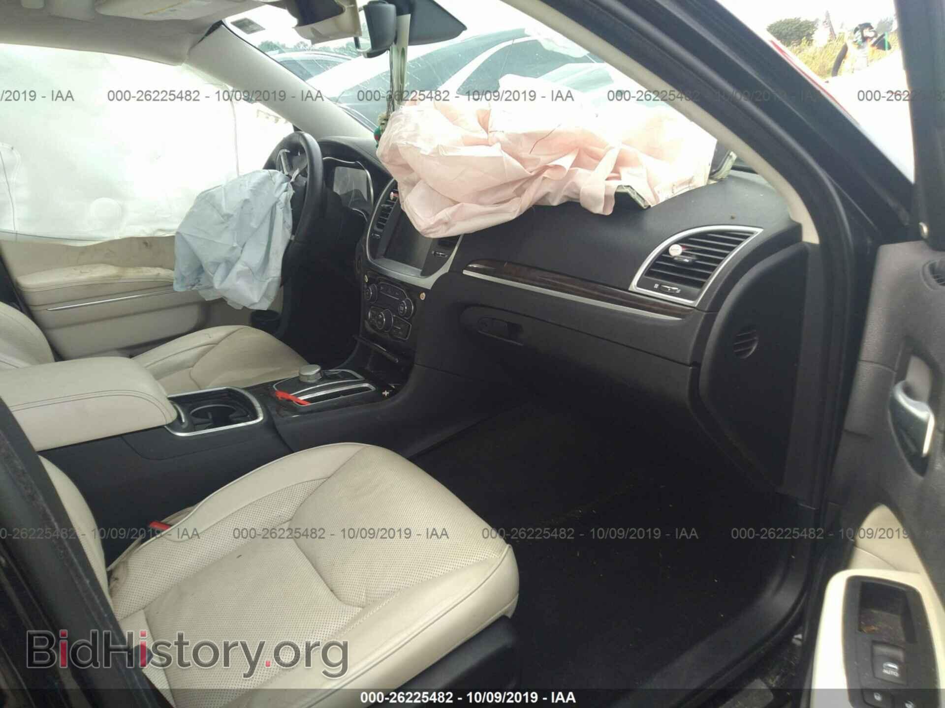 2016 CHRYSLER 300C - VIN: 2C3CCAEG5GH348564 - Photo 5