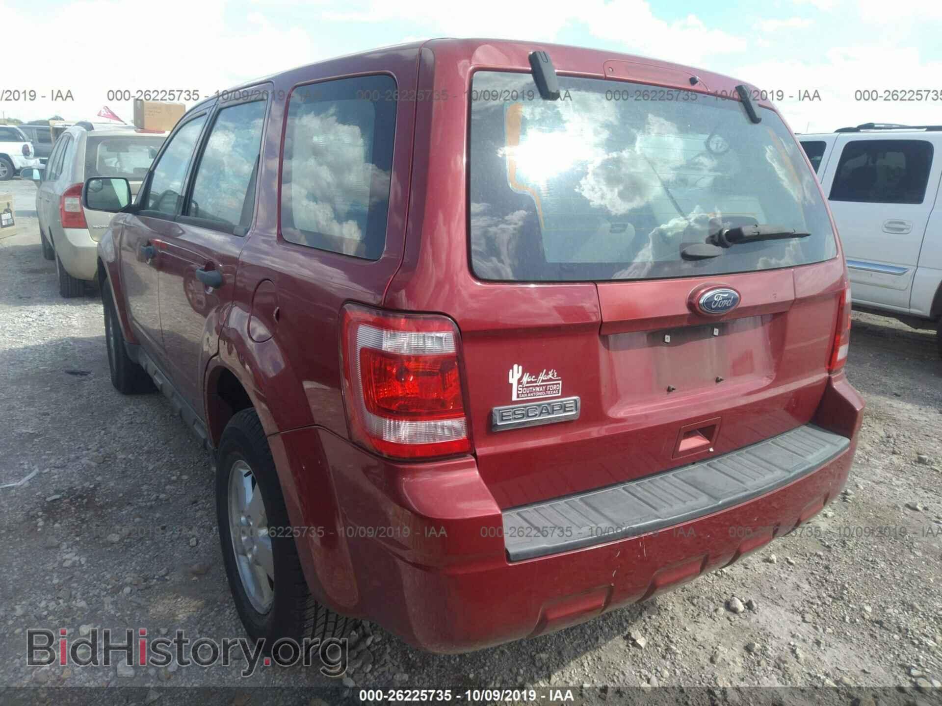2011 FORD ESCAPE - VIN: 1FMCU0C77BKB23808 - Photo 3