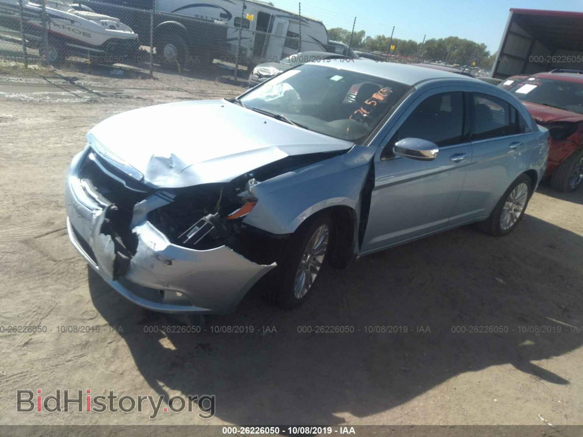 2012 CHRYSLER 200 - VIN: 1C3CCBCG1CN161445 - Фото 2