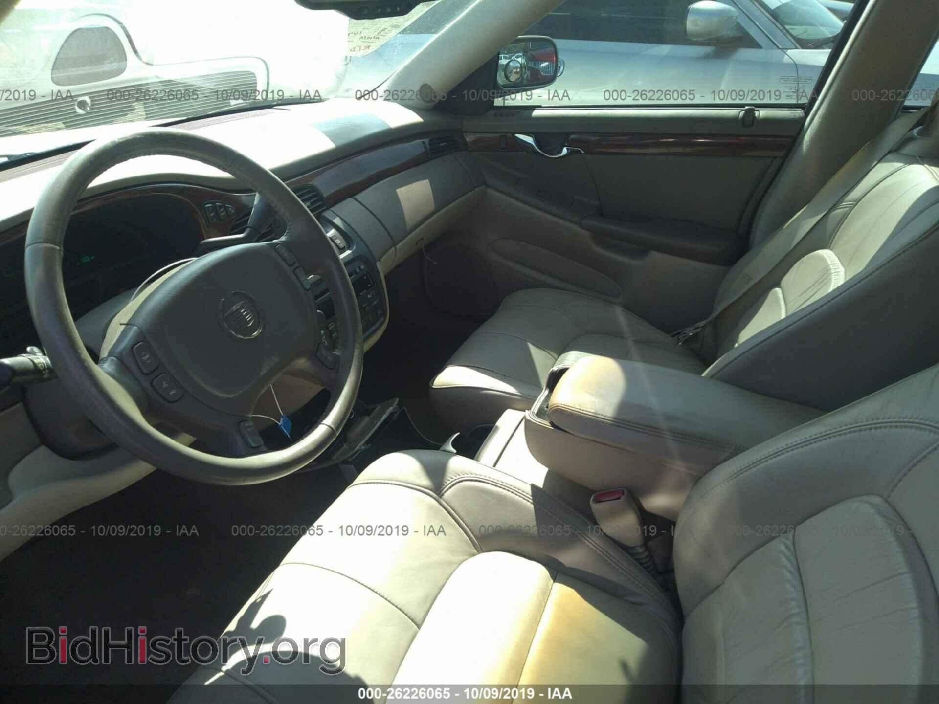 2004 CADILLAC DEVILLE - VIN: 1G6KD54Y64U215880 - Фото 5