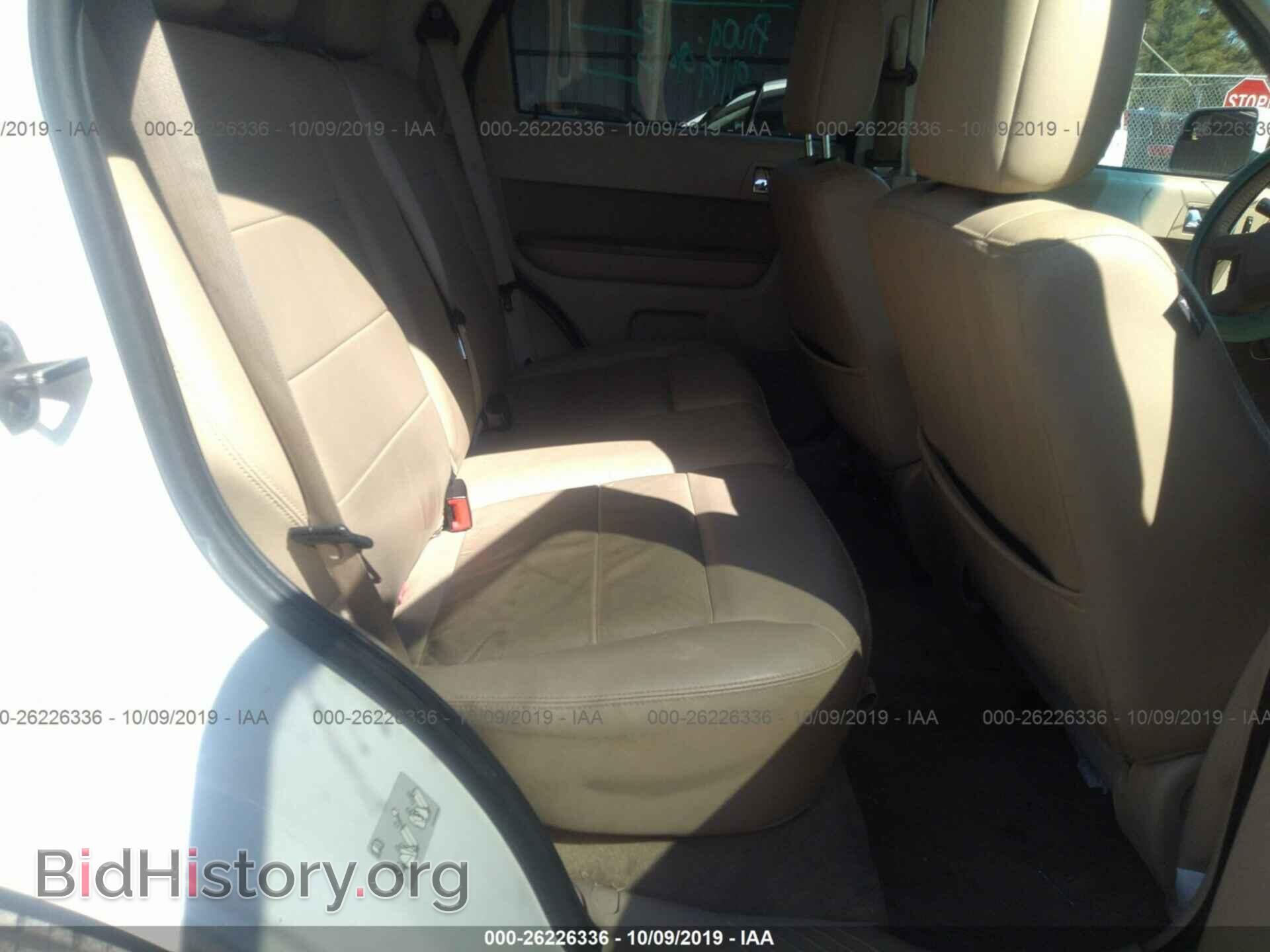 2011 FORD ESCAPE - VIN: 1FMCU0EG2BKB12406 - Фото 8