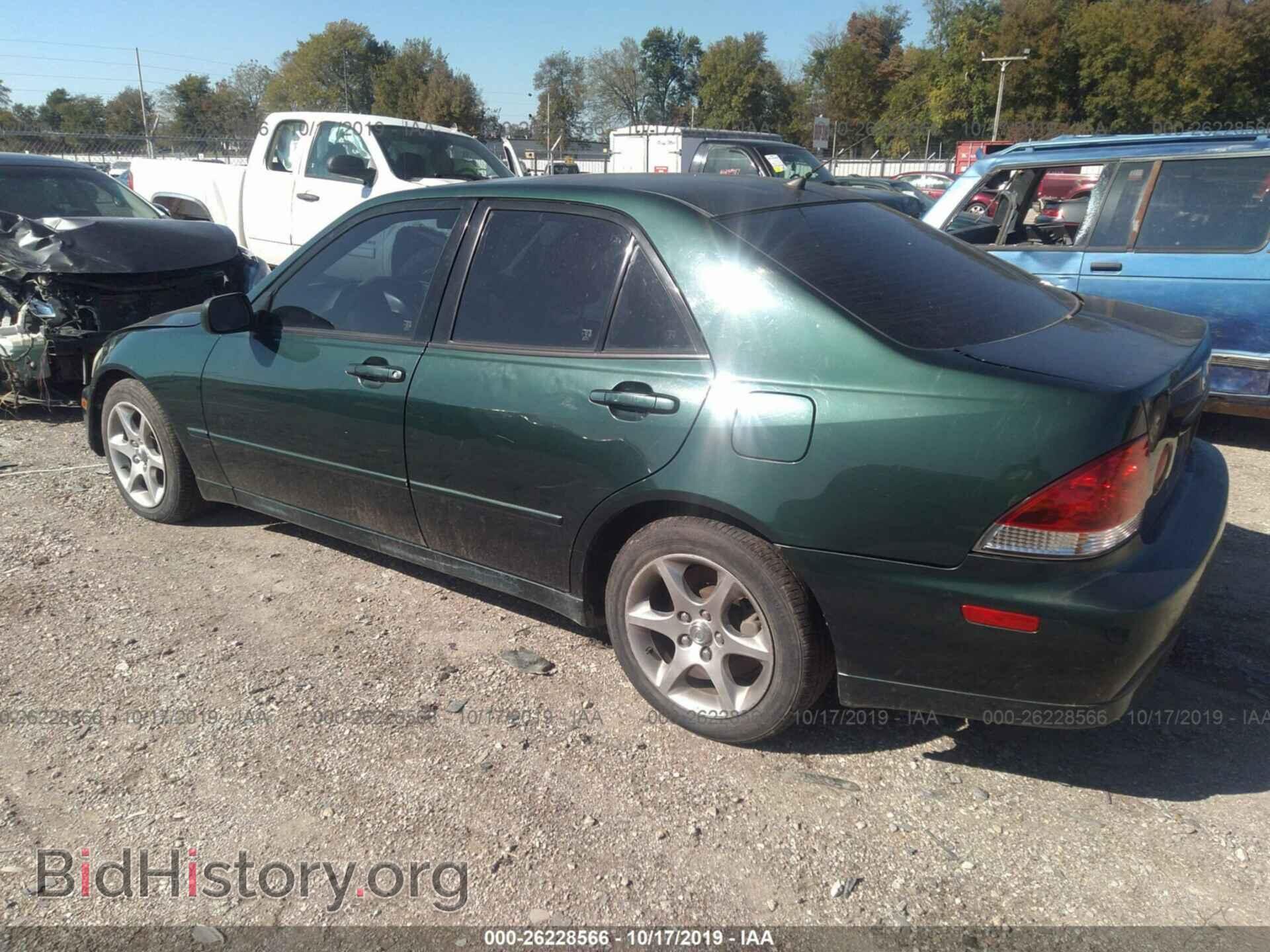 2001 LEXUS IS - VIN: JTHBD182X10020183 - Photo 3
