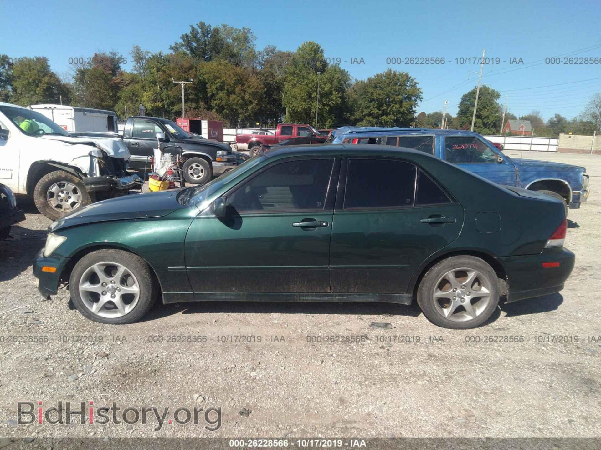 2001 LEXUS IS - VIN: JTHBD182X10020183 - Photo 6