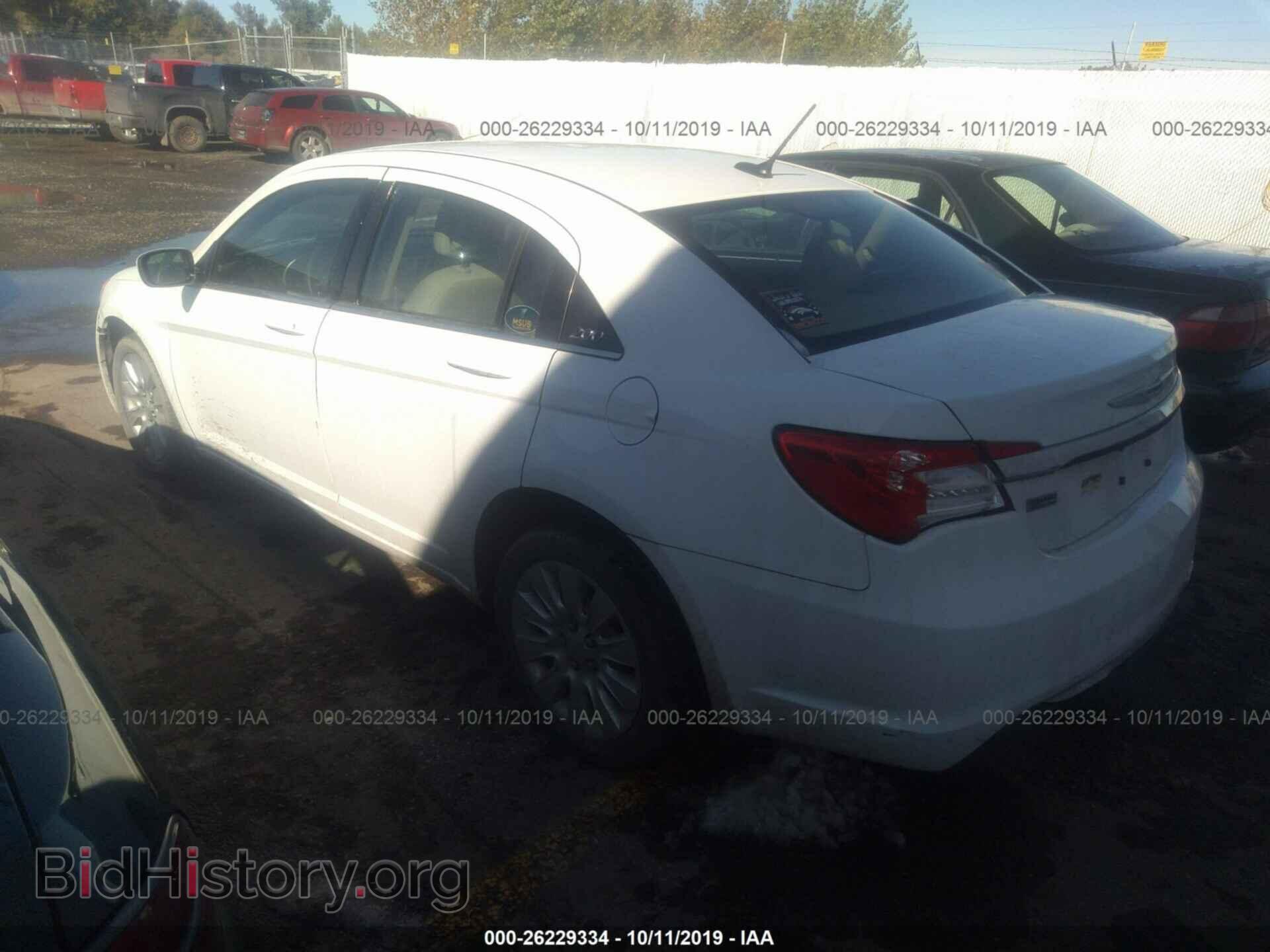2012 CHRYSLER 200 - VIN: 1C3CCBAG9CN214511 - Фото 3