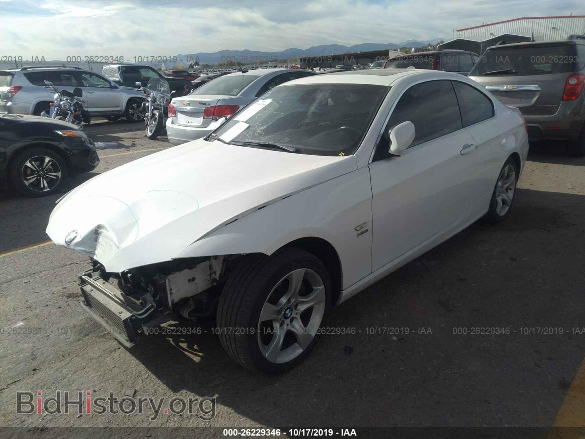 2011 BMW 335 - VIN: WBAKF9C59BE261634 - Фото 2