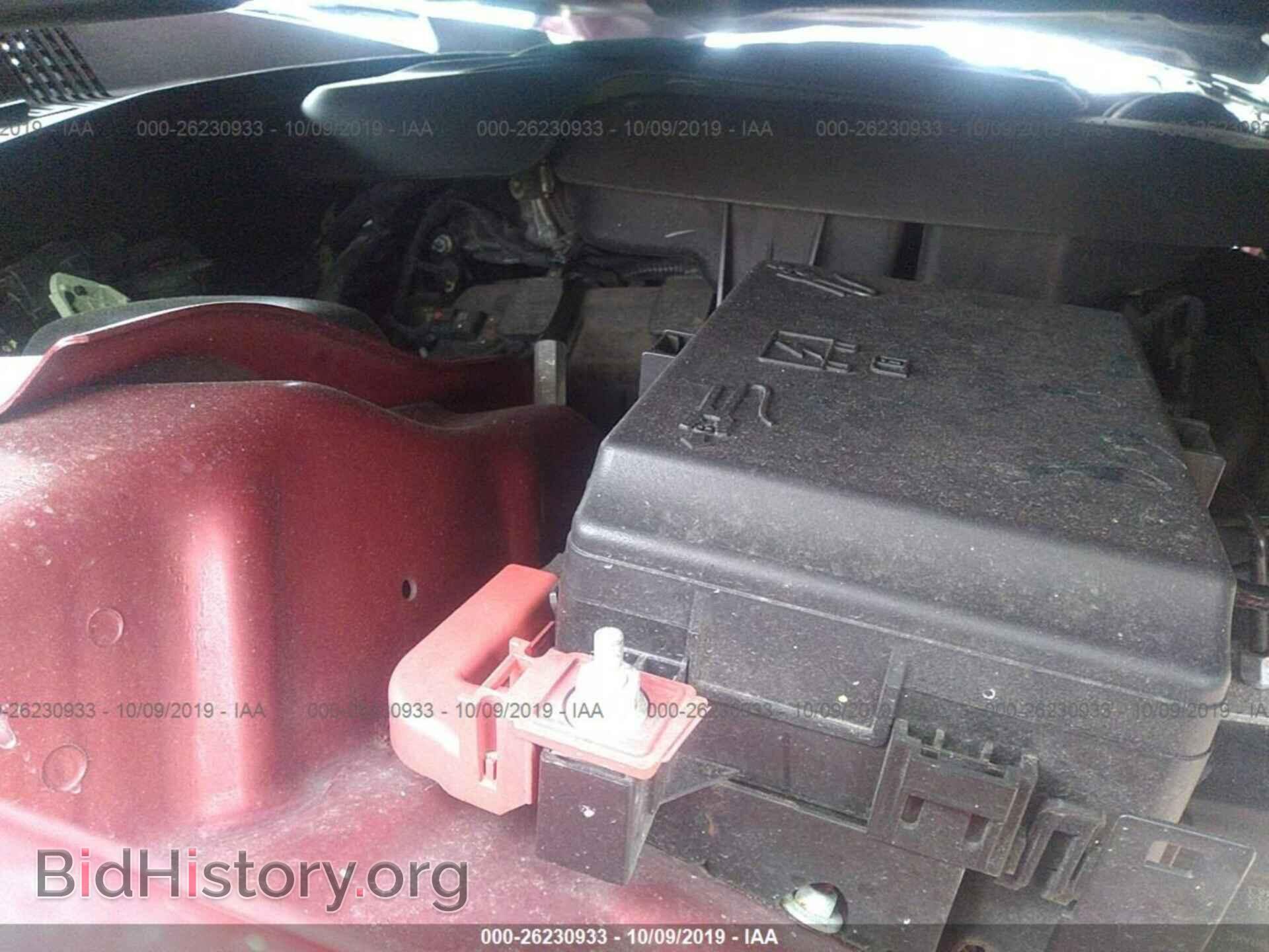 2012 CHRYSLER 300 - VIN: 2C3CCACG3CH212740 - Фото 10