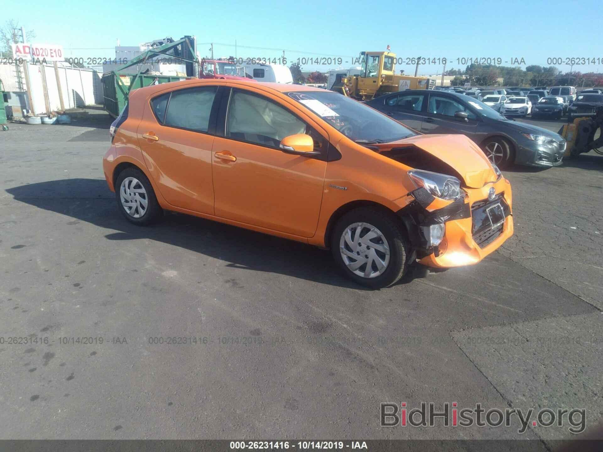 Фотография JTDKDTB37F1109046 - TOYOTA PRIUS C 2015