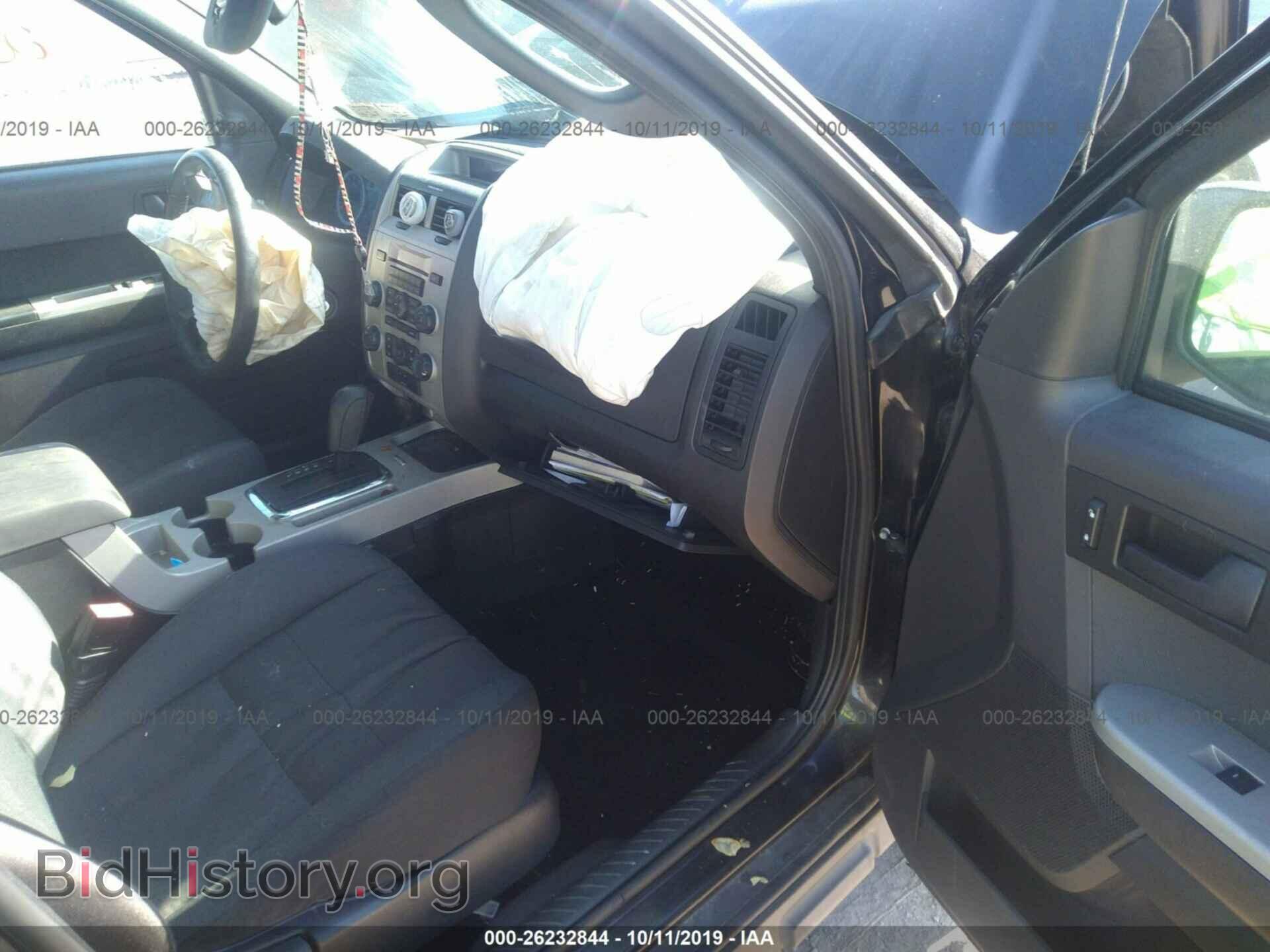 2011 FORD ESCAPE - VIN: 1FMCU0D76BKC16446 - Фото 5