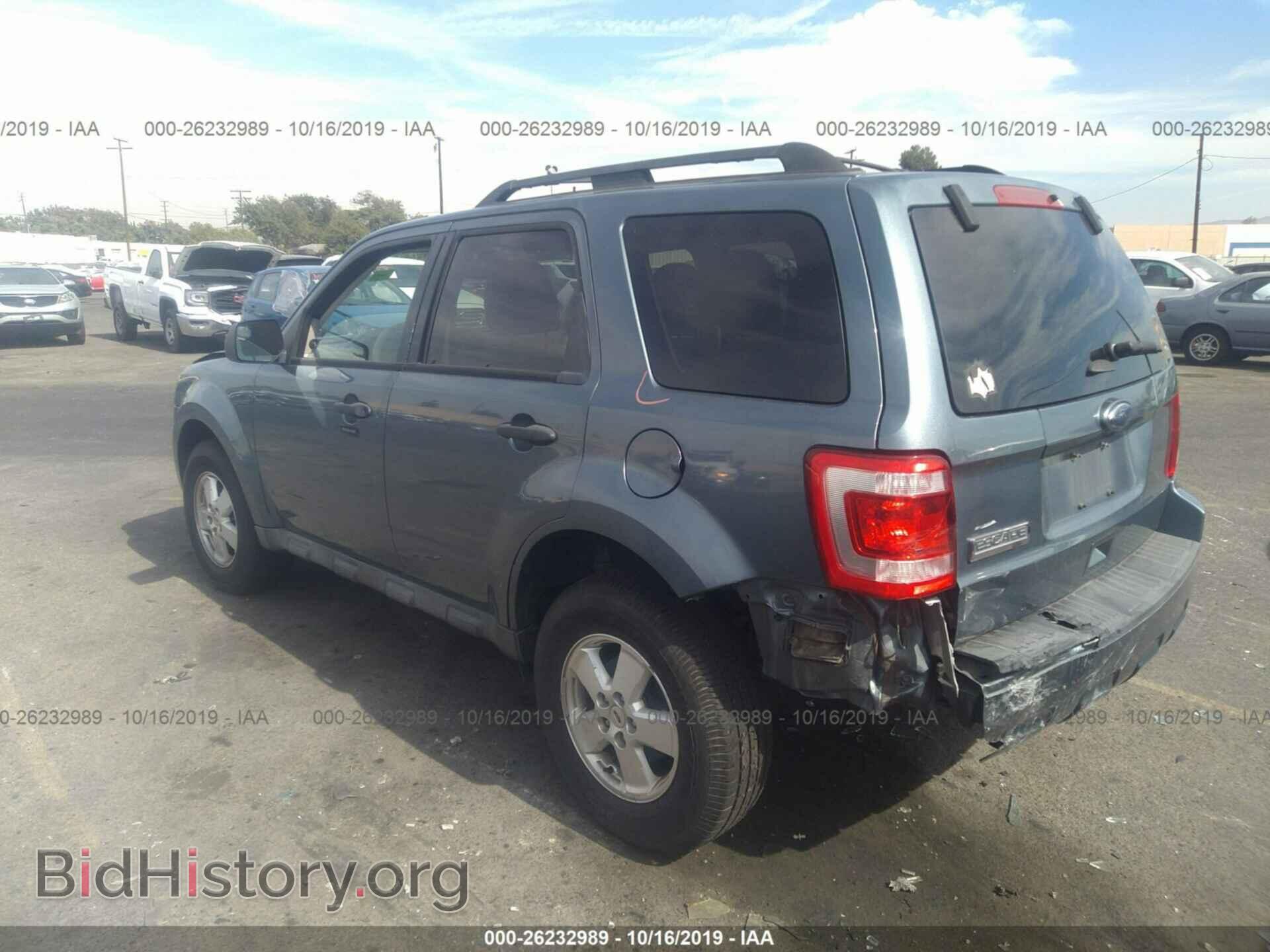 2011 FORD ESCAPE - VIN: 1FMCU0D79BKB30192 - Фото 3