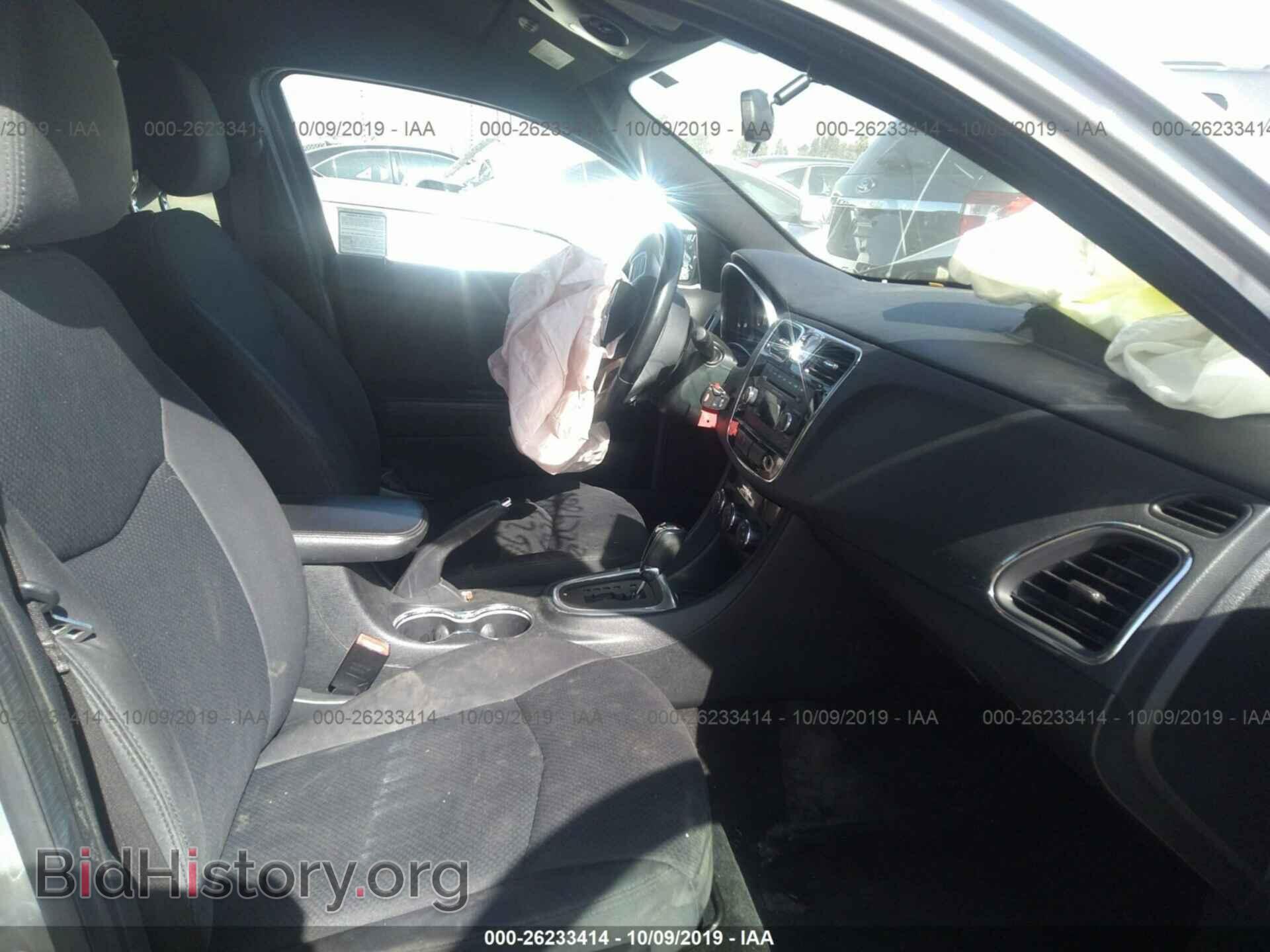 2013 CHRYSLER 200 - VIN: 1C3CCBBB1DN695276 - Photo 5