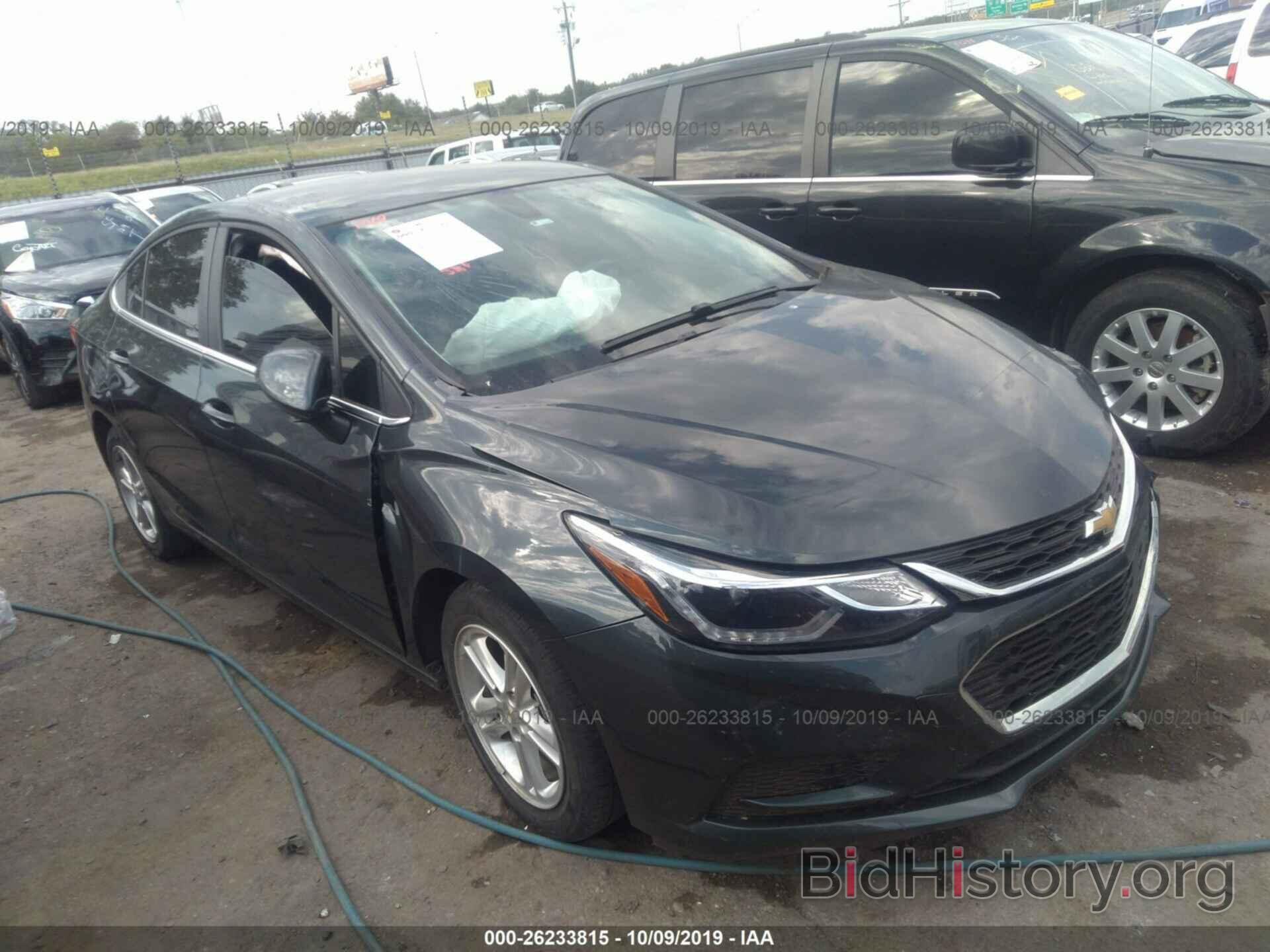 Photo 1G1BE5SM9J7143473 - CHEVROLET CRUZE 2018