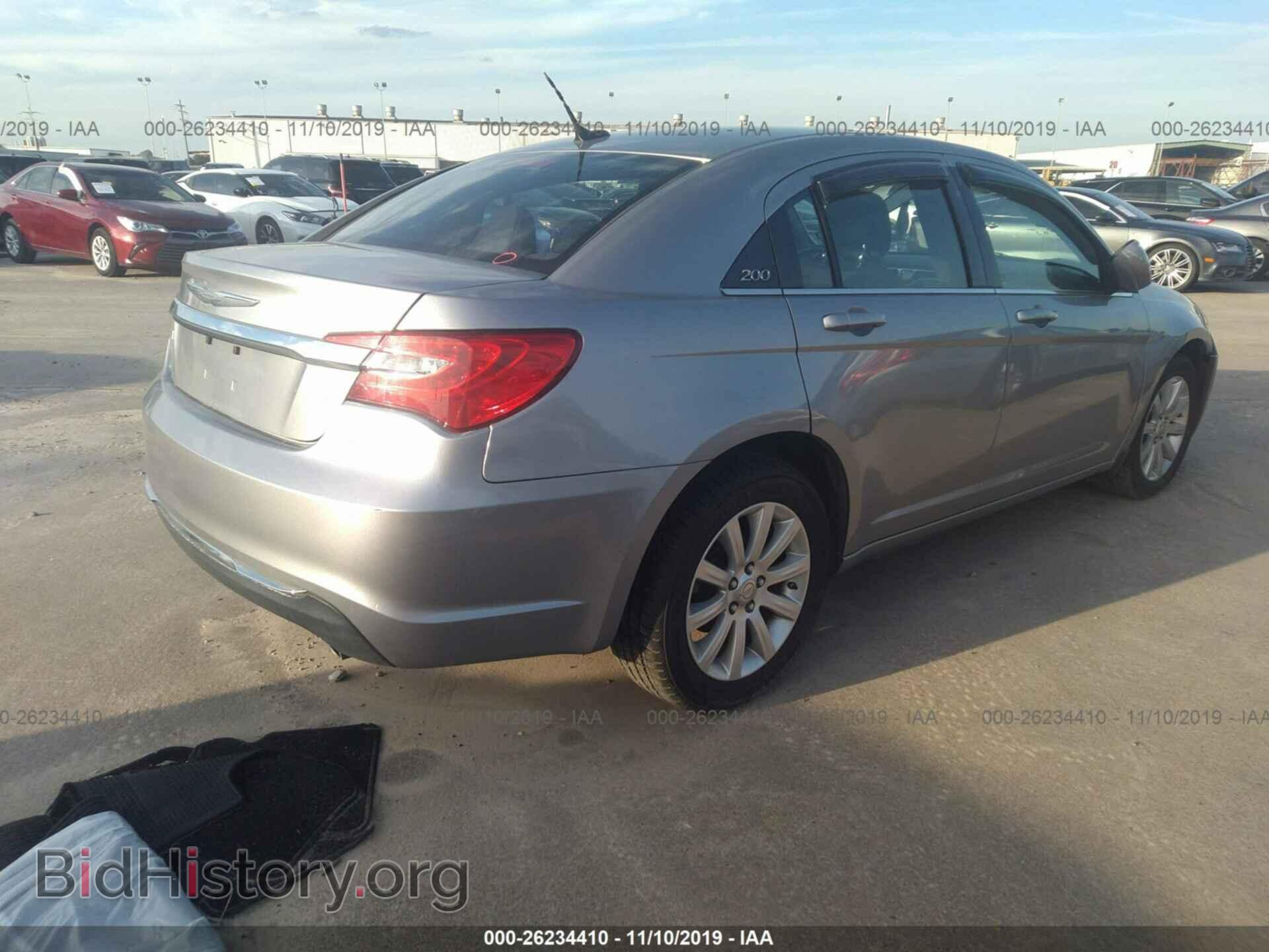 2013 CHRYSLER 200 - VIN: 1C3CCBBG1DN678165 - Photo 4