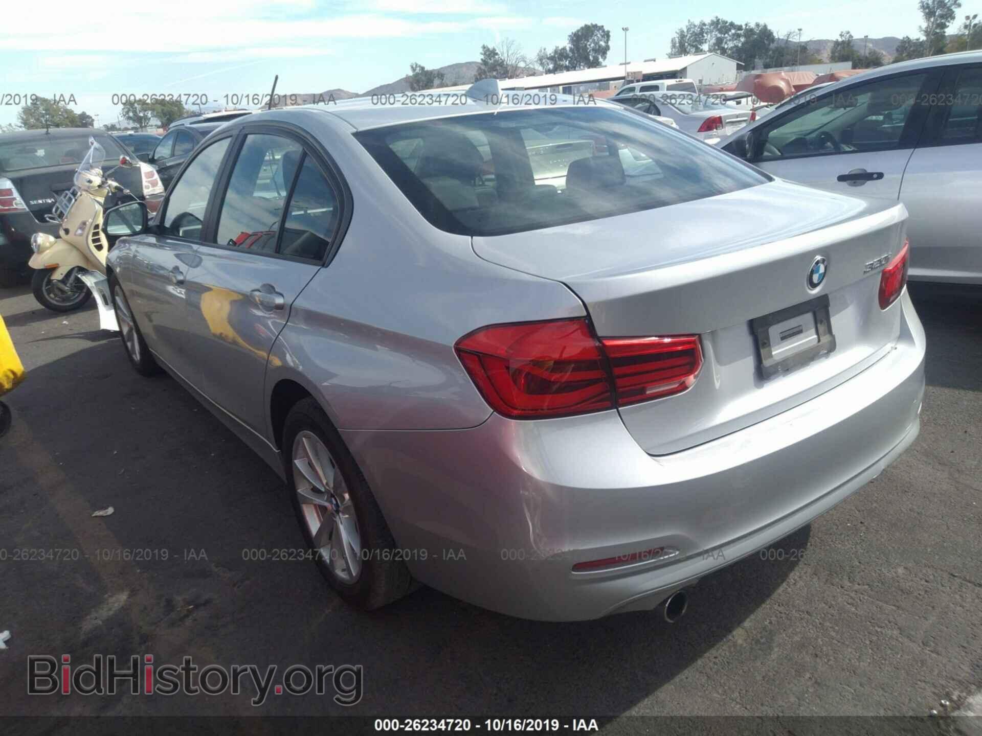 2016 BMW 320 - VIN: WBA8E1G57GNU10705 - Photo 3