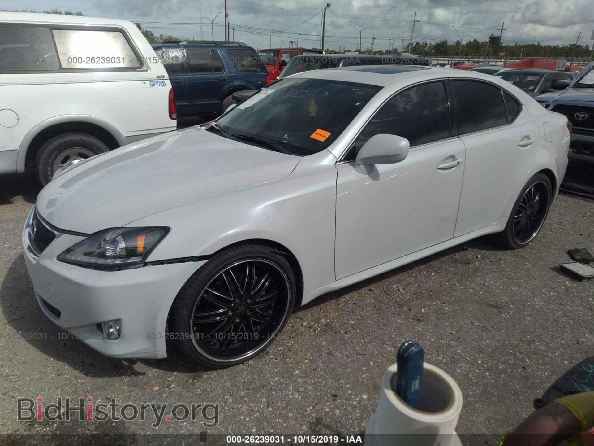 2007 LEXUS IS - VIN: JTHBK262272030444 - Photo 2