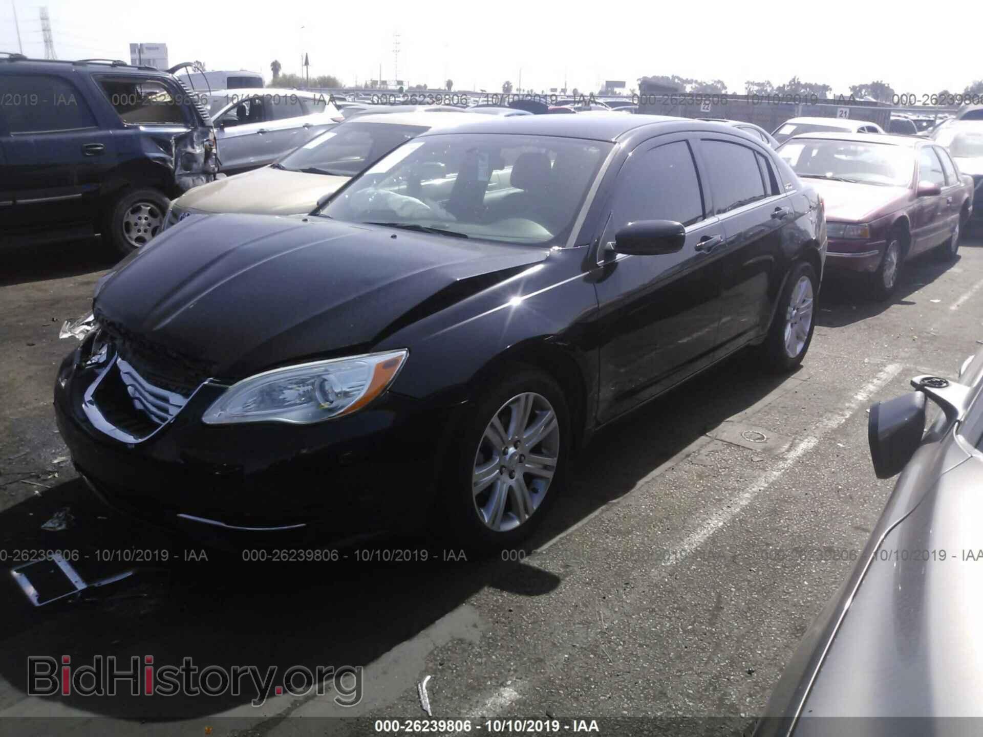 2013 CHRYSLER 200 - VIN: 1C3CCBBB5DN735536 - Photo 2