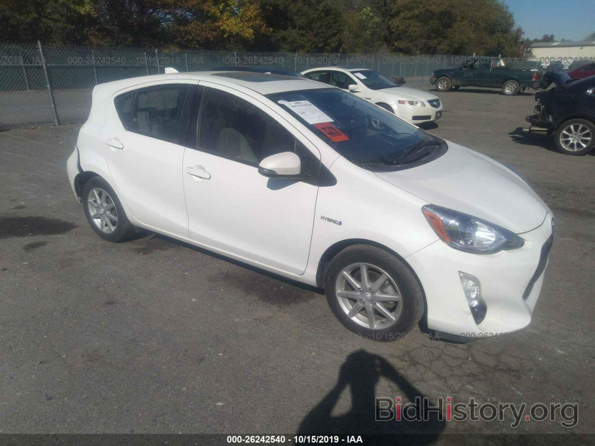 Фотография JTDKDTB35F1103844 - TOYOTA PRIUS C 2015