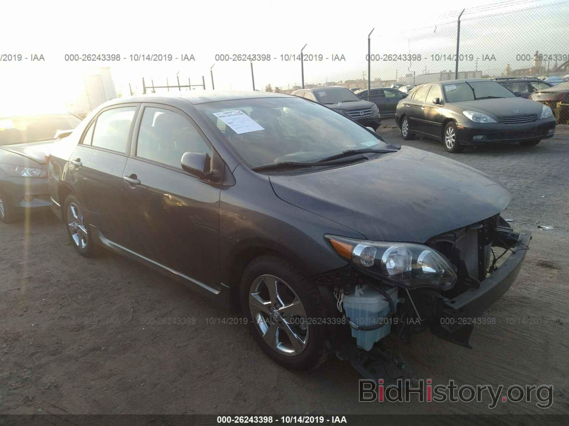 Photo 2T1BU4EE3BC675777 - TOYOTA COROLLA 2011