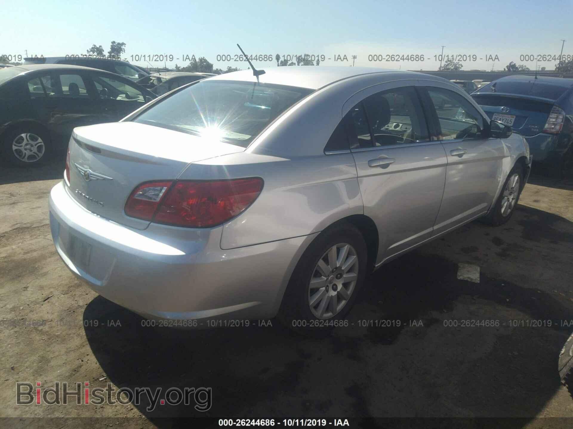 2010 CHRYSLER SEBRING - VIN: 1C3CC4FB6AN223849 - Фото 4
