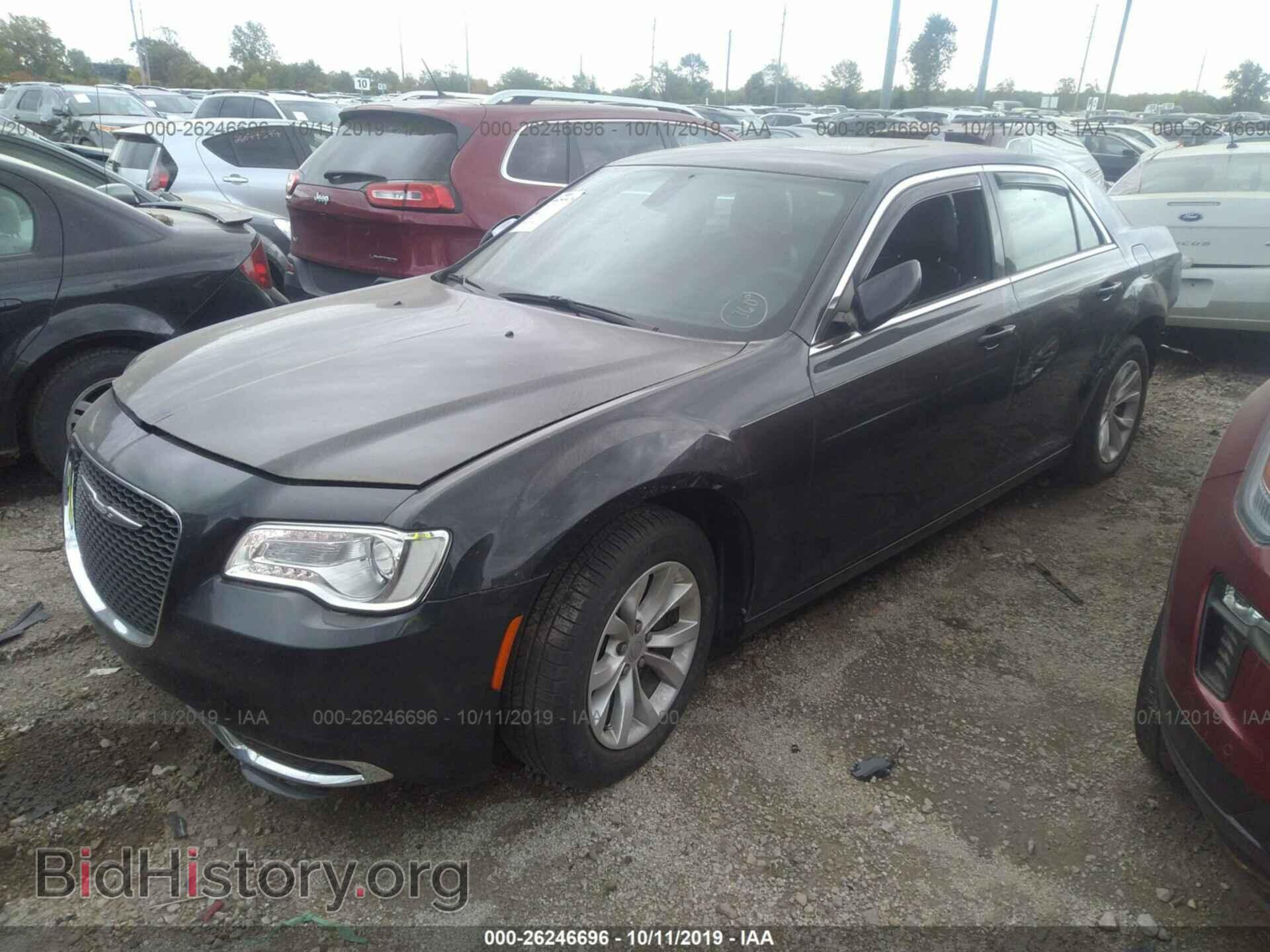 2015 CHRYSLER 300 - VIN: 2C3CCAAG8FH853681 - Фото 2