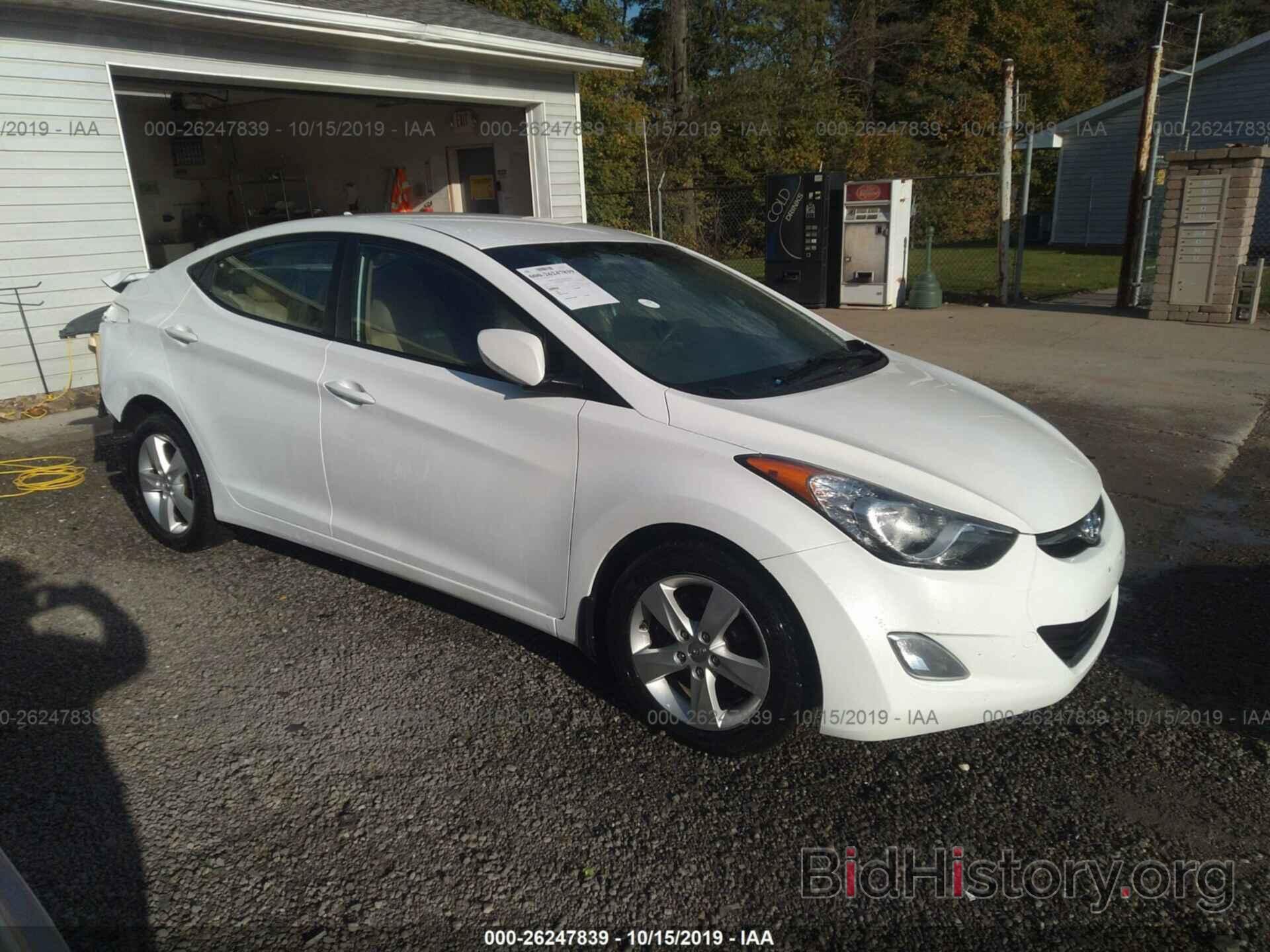 Фотография 5NPDH4AE3CH135489 - HYUNDAI ELANTRA 2012