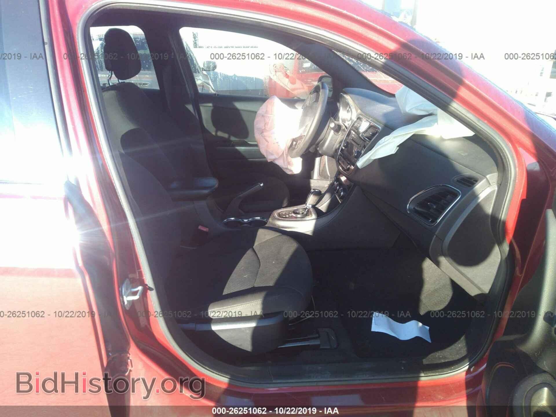 2012 CHRYSLER 200 - VIN: 1C3CCBAB2CN155757 - Фото 5