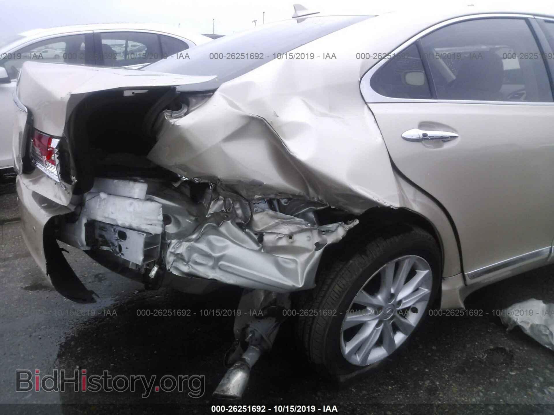 2011 LEXUS ES - VIN: JTHBK1EG7B2428085 - Photo 6