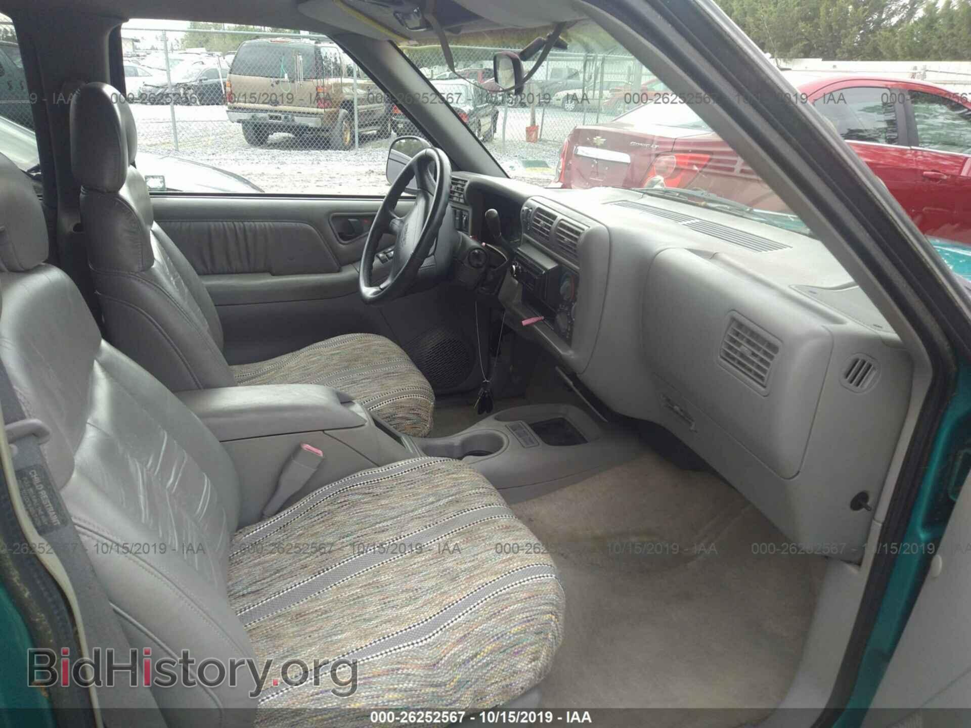 1996 GMC JIMMY - VIN: 1GKDT13WXT2536997 - Фото 5
