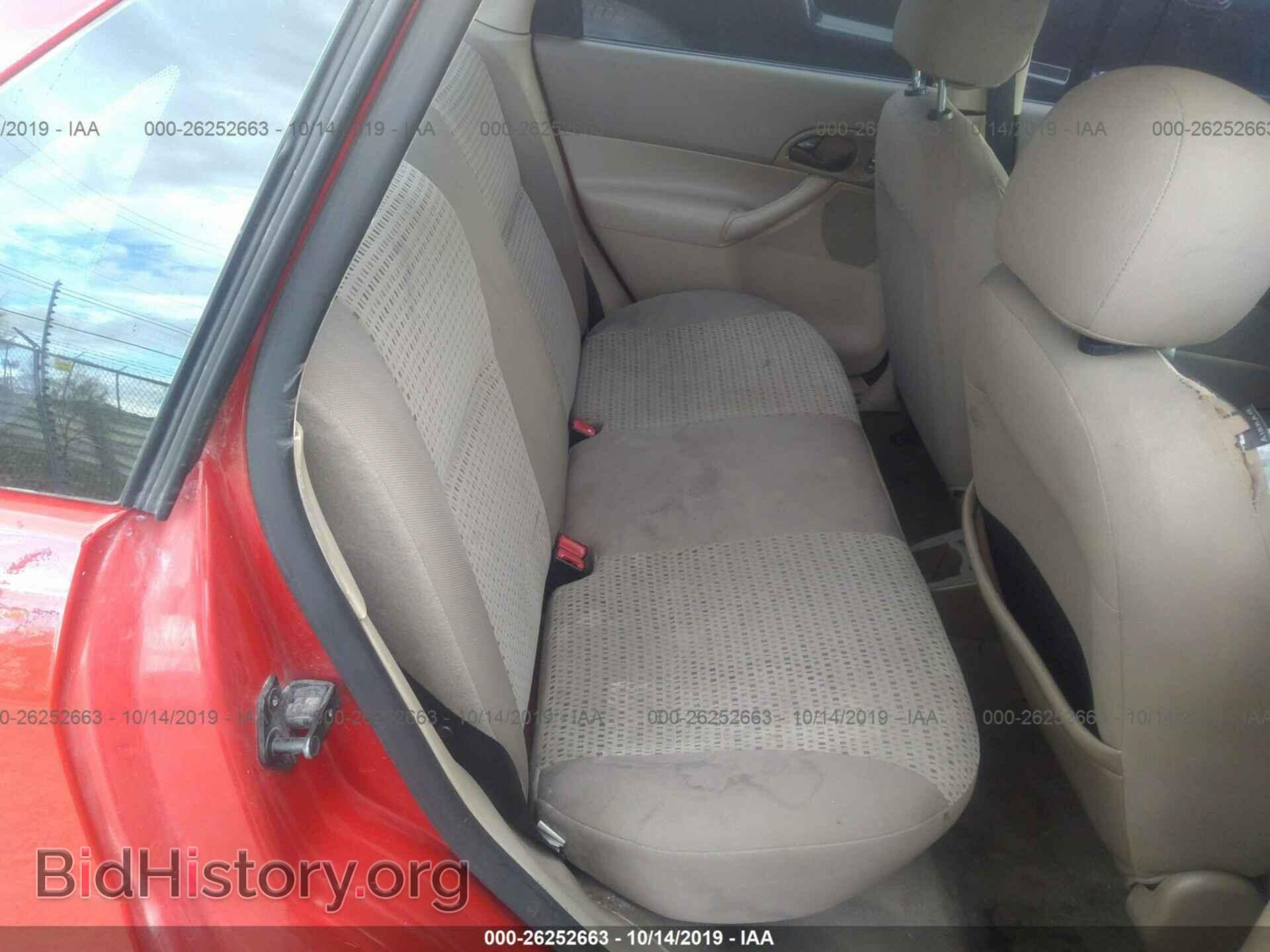 2006 FORD FOCUS - VIN: 1FAHP34N06W198211 - Фото 8