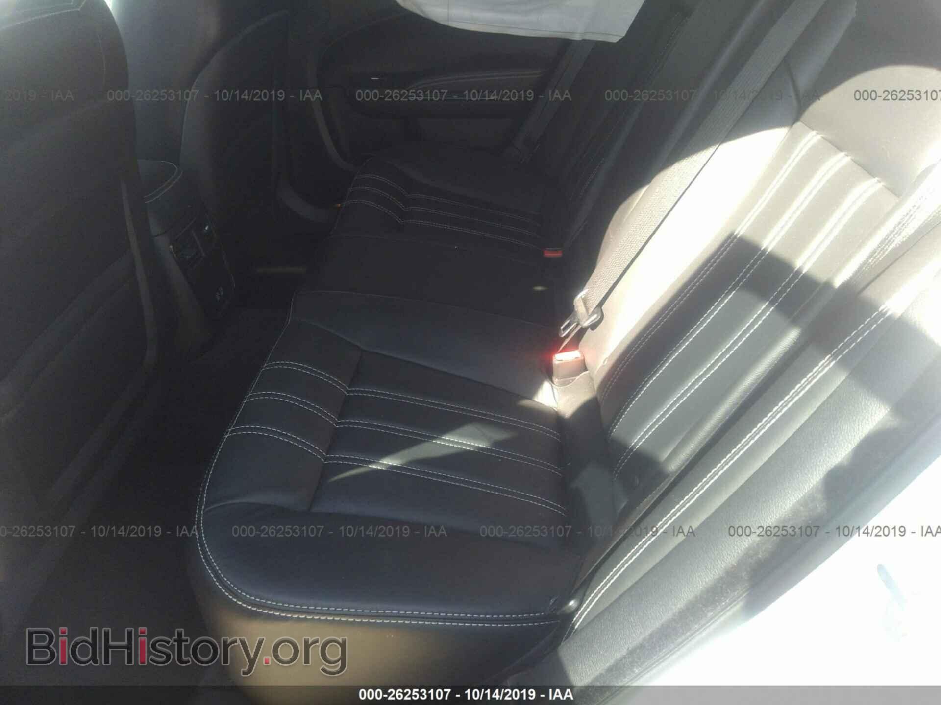 2015 CHRYSLER 300 - VIN: 2C3CCABG4FH763460 - Photo 8