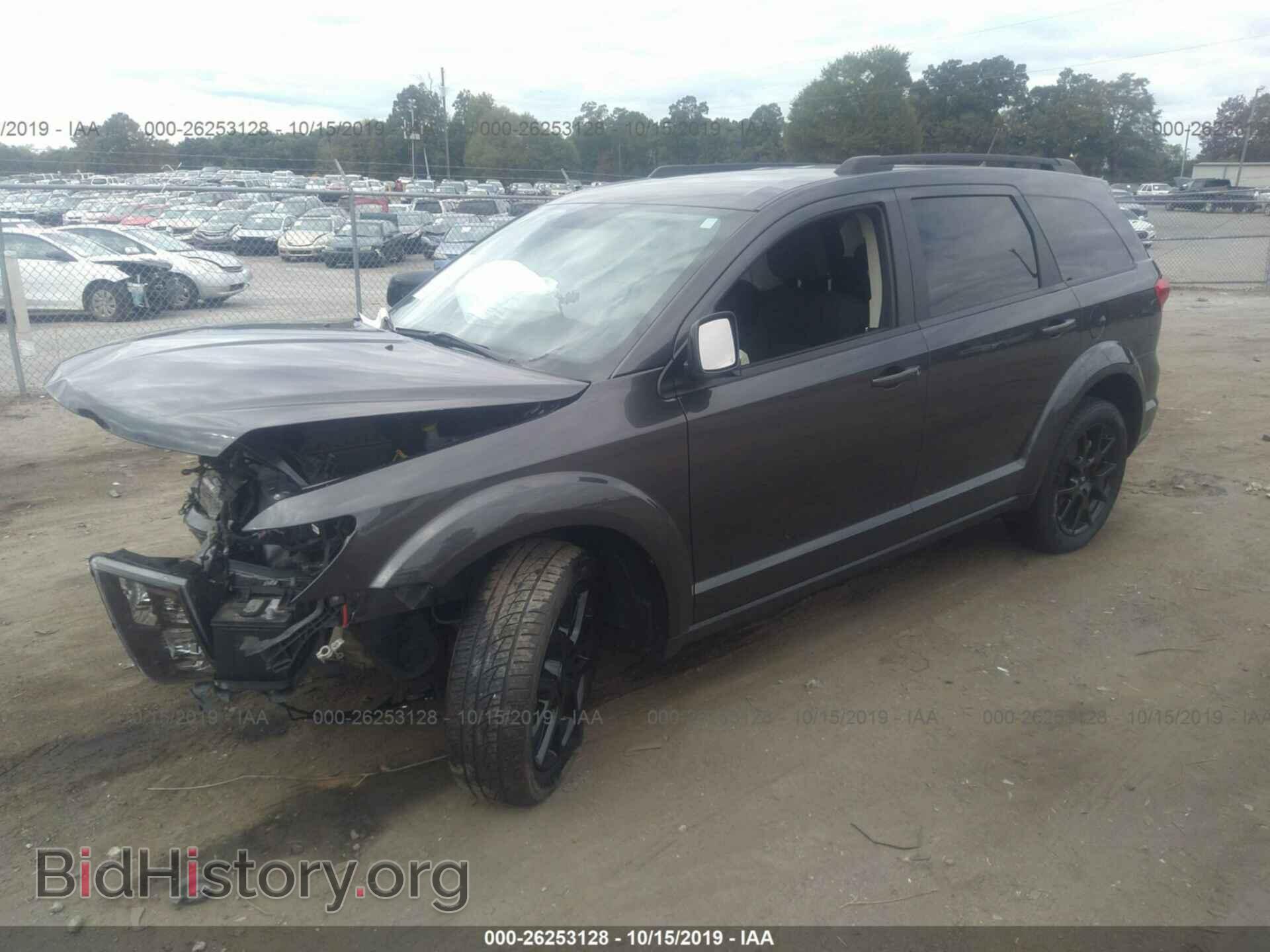 2018 Dodge Journey - VIN: 3C4PDDBG6JT220106 - Photo 2