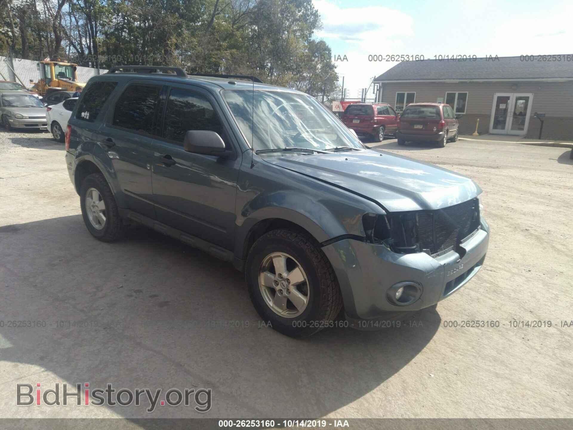 Фотография 1FMCU0D72BKB96552 - FORD ESCAPE 2011