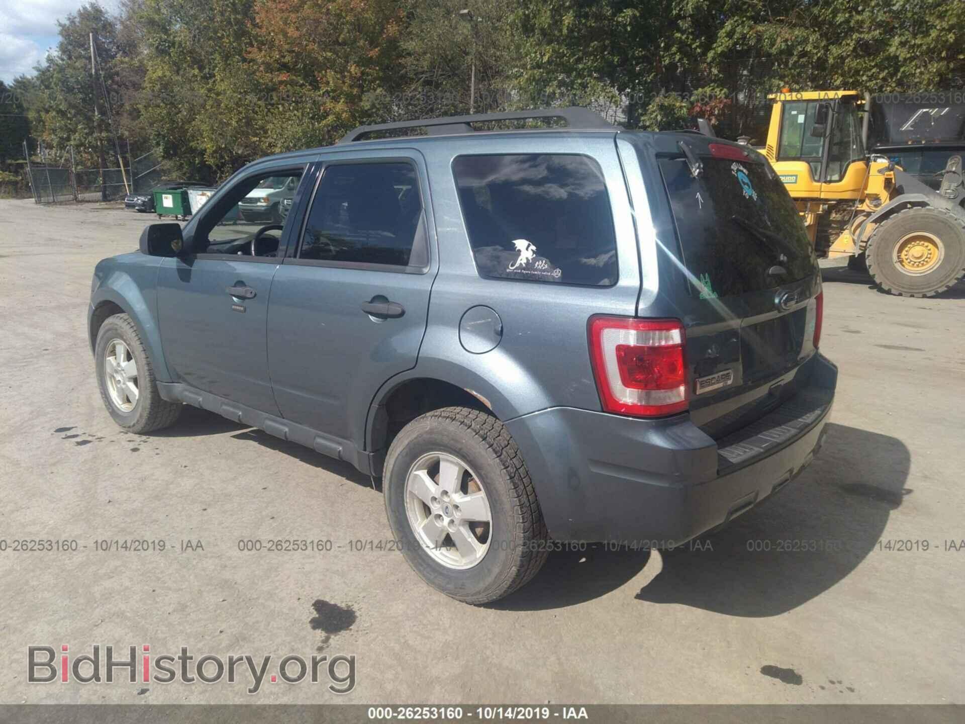 2011 FORD ESCAPE - VIN: 1FMCU0D72BKB96552 - Photo 3