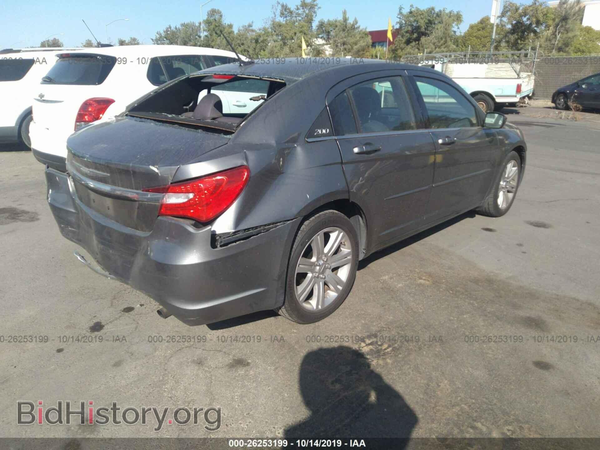 2012 CHRYSLER 200 - VIN: 1C3CCBAB1CN240105 - Фото 4