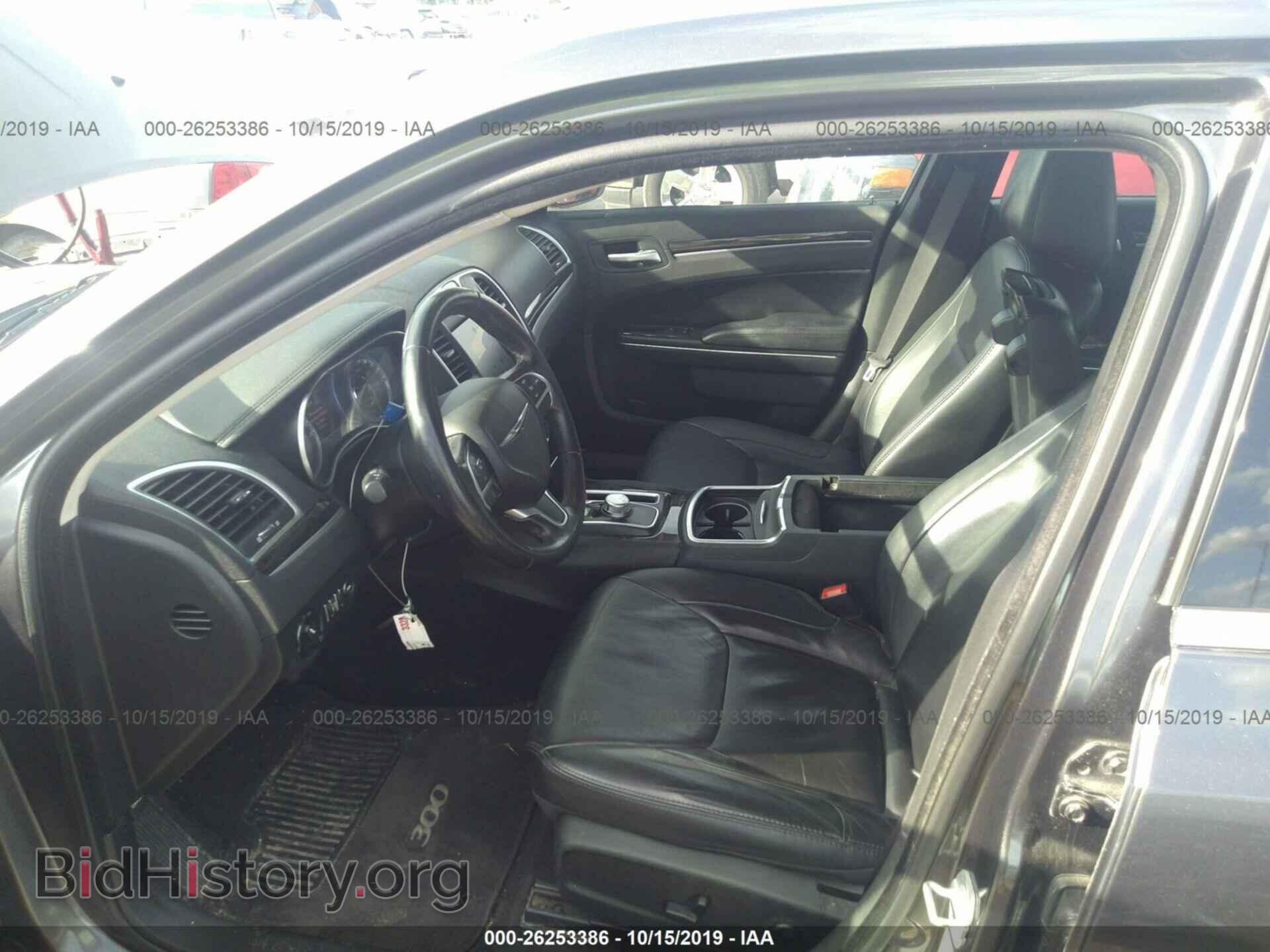 2015 CHRYSLER 300 - VIN: 2C3CCAAG8FH772700 - Фото 5