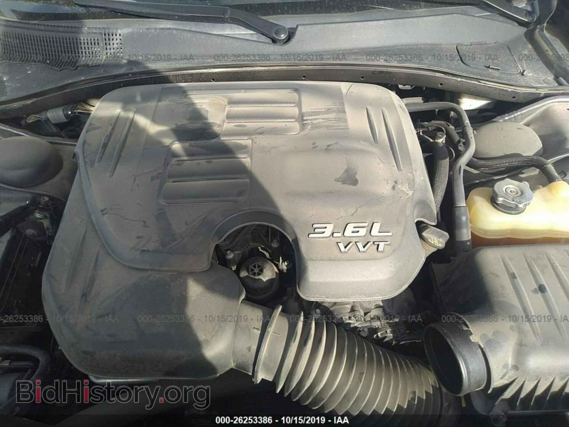 2015 CHRYSLER 300 - VIN: 2C3CCAAG8FH772700 - Фото 10