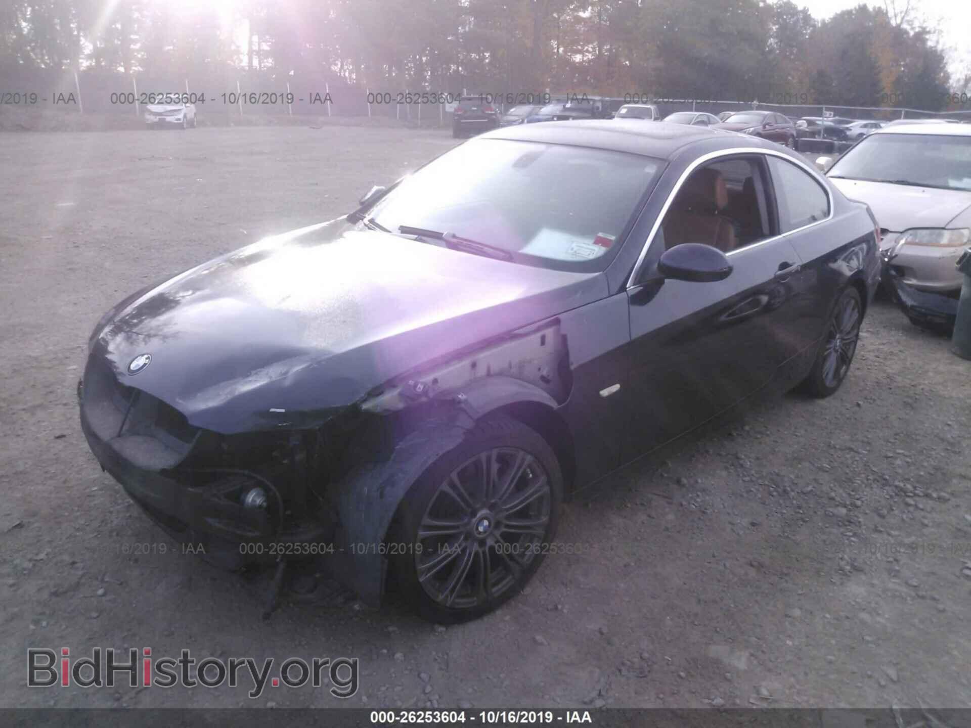 2008 BMW 335 - VIN: WBAWC73538E064398 - Фото 2