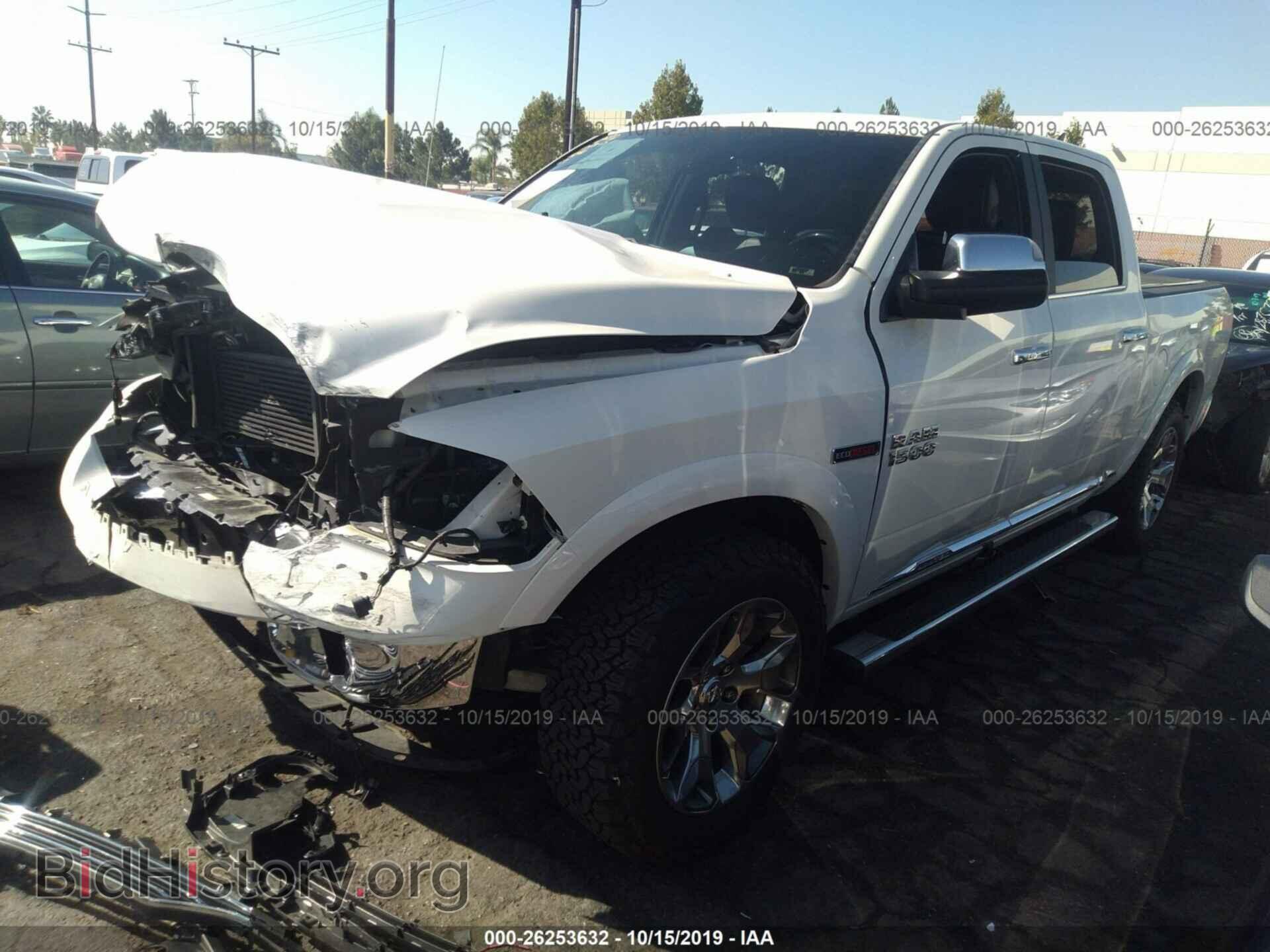 2017 RAM 1500 - VIN: 1C6RR6PM7HS514329 - Фото 2