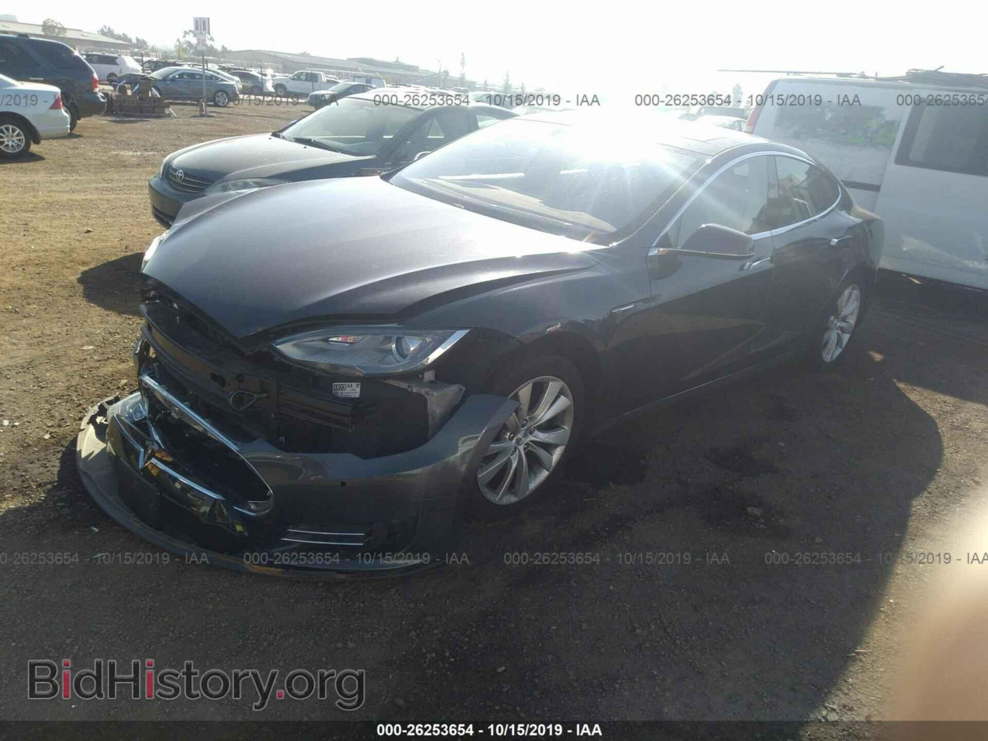 2015 TESLA MODEL S - VIN: 5YJSA1E13FF113271 - Фото 2