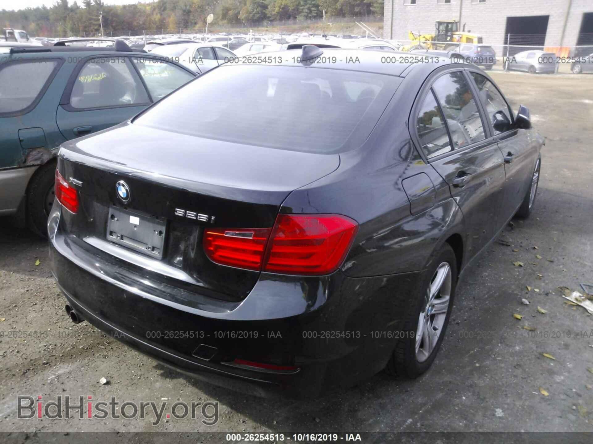 2013 BMW 328 - VIN: WBA3B5C57DF590256 - Фото 4