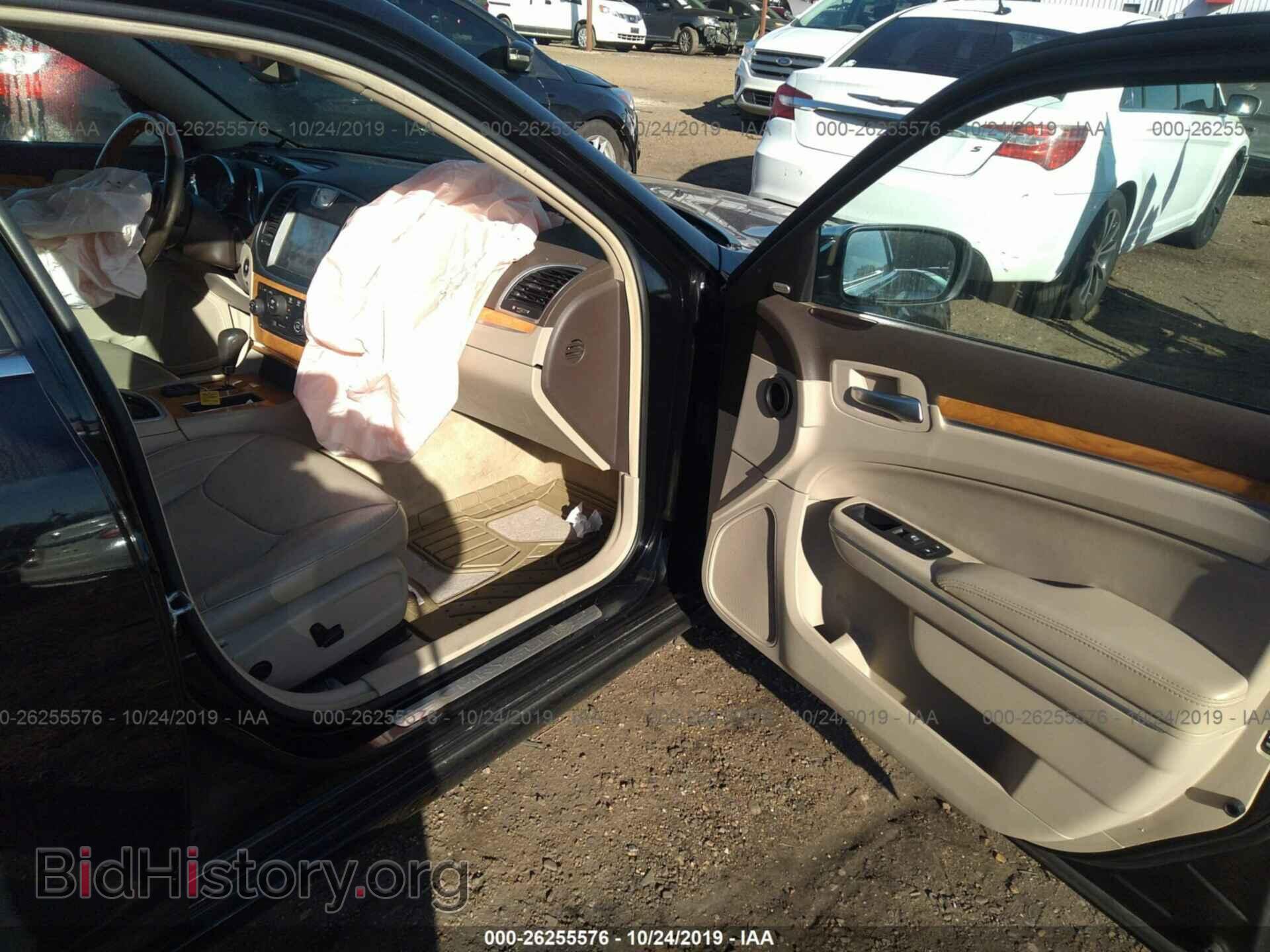 2014 CHRYSLER 300C - VIN: 2C3CCAET1EH169738 - Фото 5