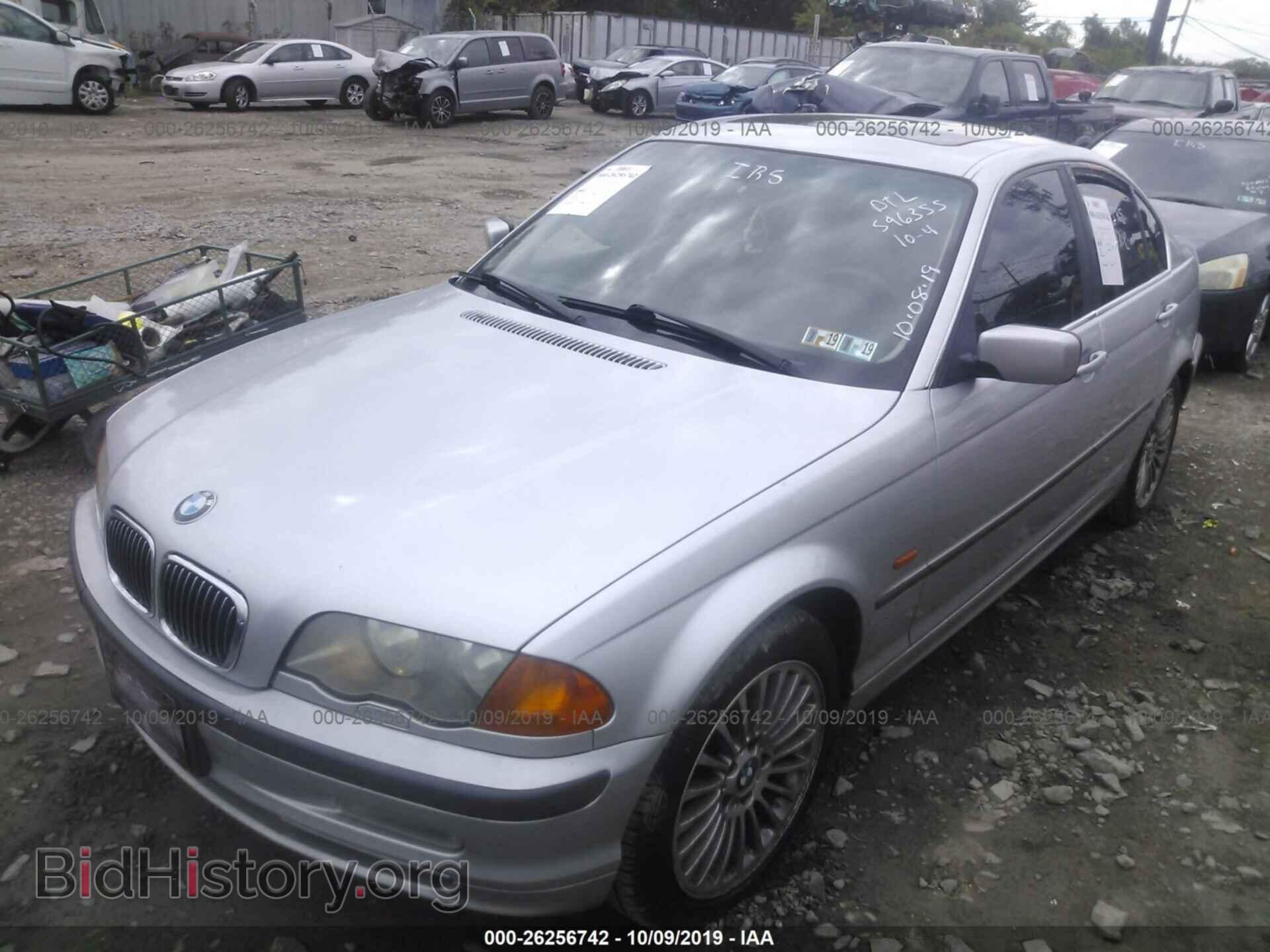 2001 BMW 330 - VIN: WBAAV53491JS96355 - Photo 2