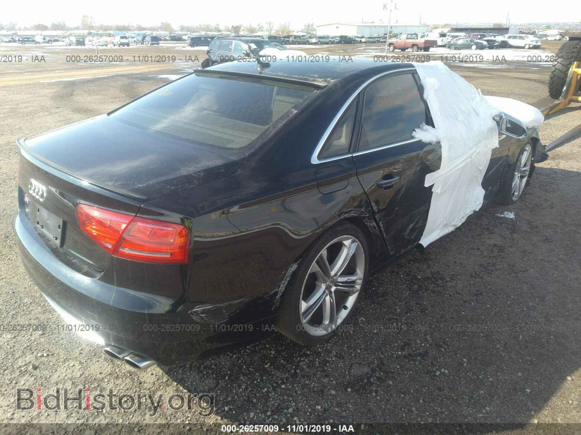 2013 AUDI S8 - VIN: WAUD2AFD4DN008944 - Photo 4