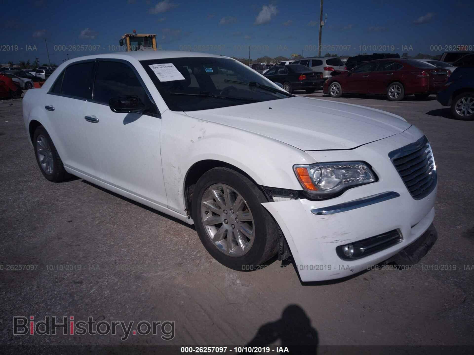 Фотография 2C3CCACG4CH199500 - CHRYSLER 300 2012