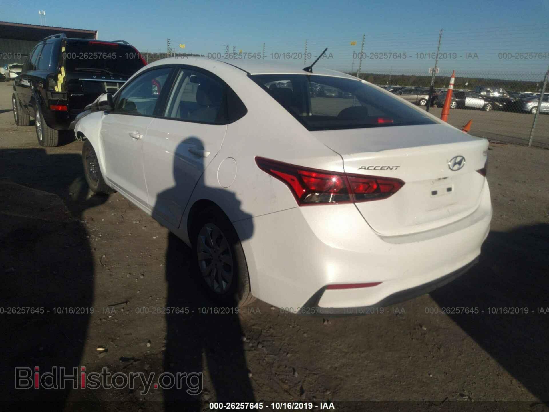 2018 HYUNDAI ACCENT - VIN: 3KPC24A30JE037095 - Фото 3