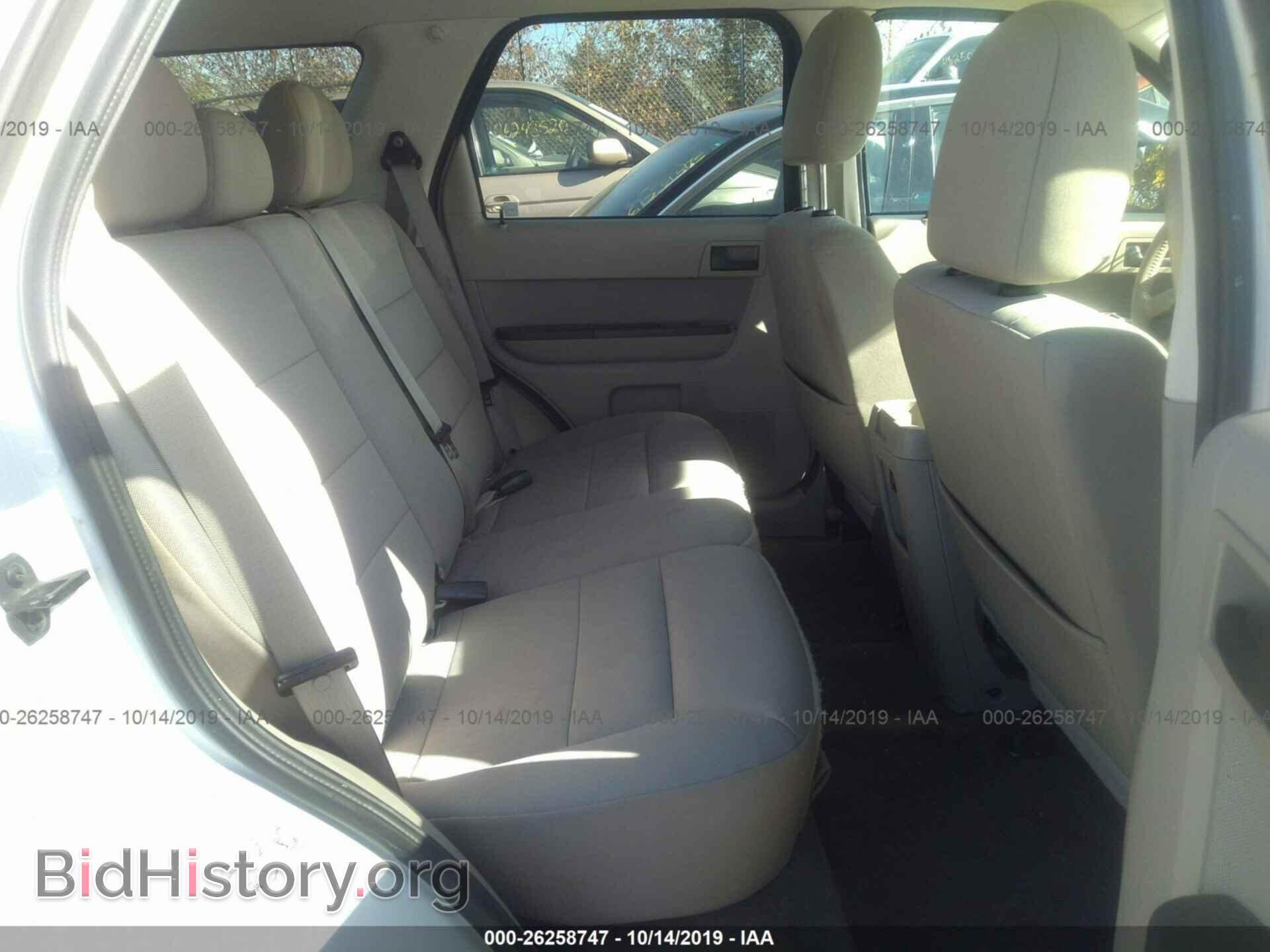 2011 FORD ESCAPE - VIN: 1FMCU0D75BKC22187 - Фото 8