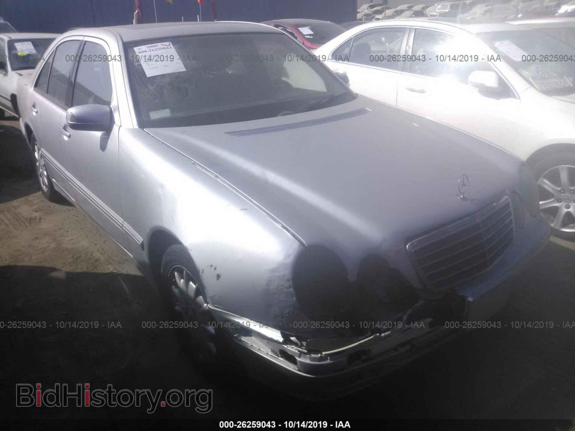 Photo WDBJF65J81B324163 - MERCEDES-BENZ E 2001